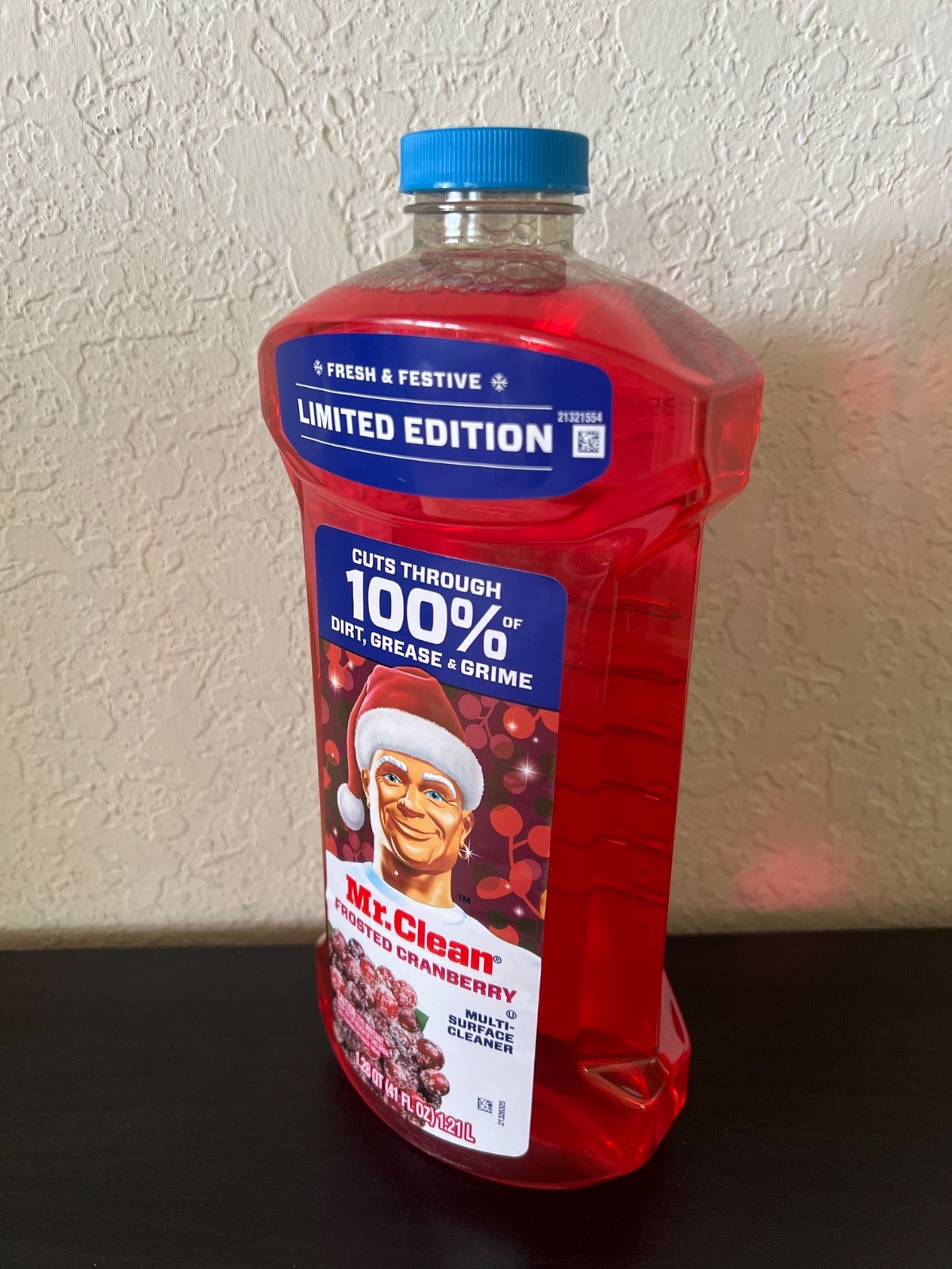 Mr Clean Santa Christmas Frosted Cranberry Multi-Surface Cleaner 41 Oz NEW