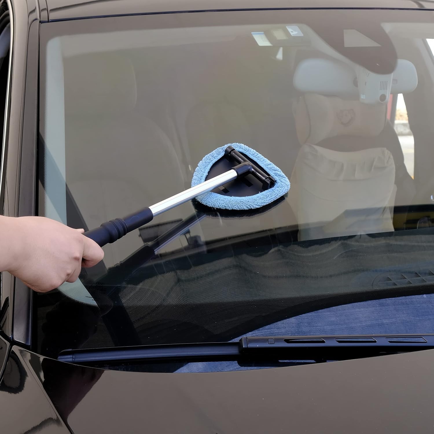 Microfiber Triangle Windshield Tool: Extendable Aluminum Handle & Color Options