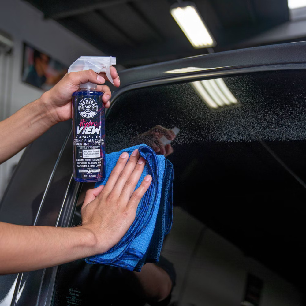 Chemical Guys CLD30116 – Hydroview Ceramic Glass Cleaner & Coating (16 oz)