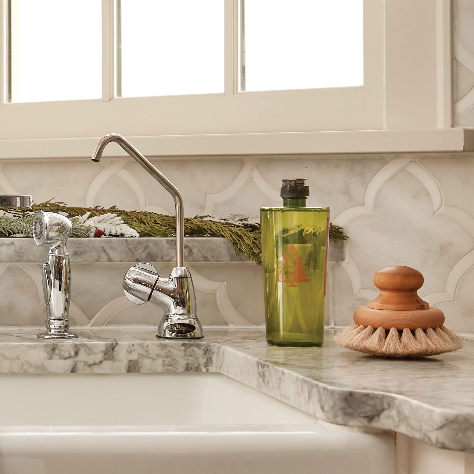 Thymes Frasier Fir Dishwashing Liquid Soap – Eco Friendly Dish Soap Liquid fo…