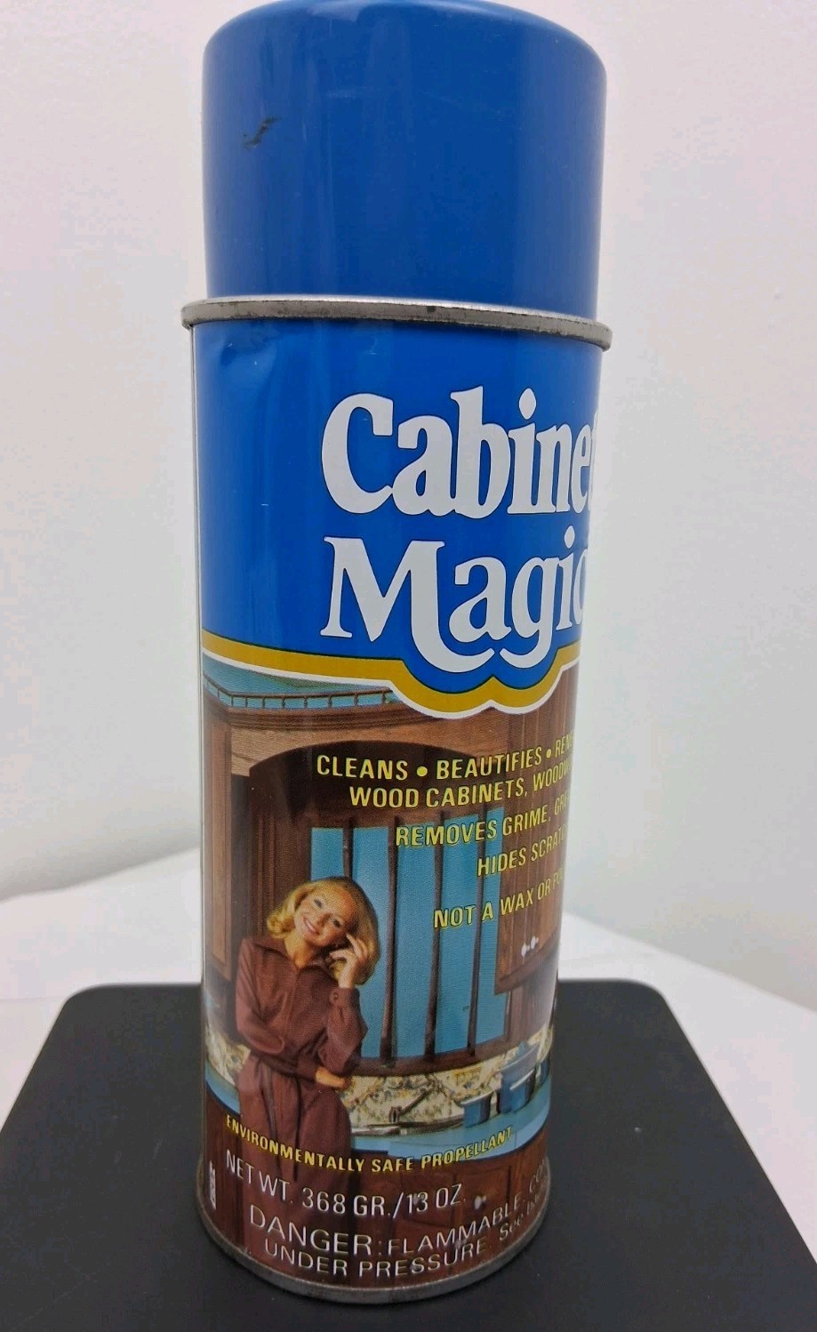 Cabinet Magic 13 Oz Vtg Graphic Original Aerosol Spray Renews Wood Cabinets NOS