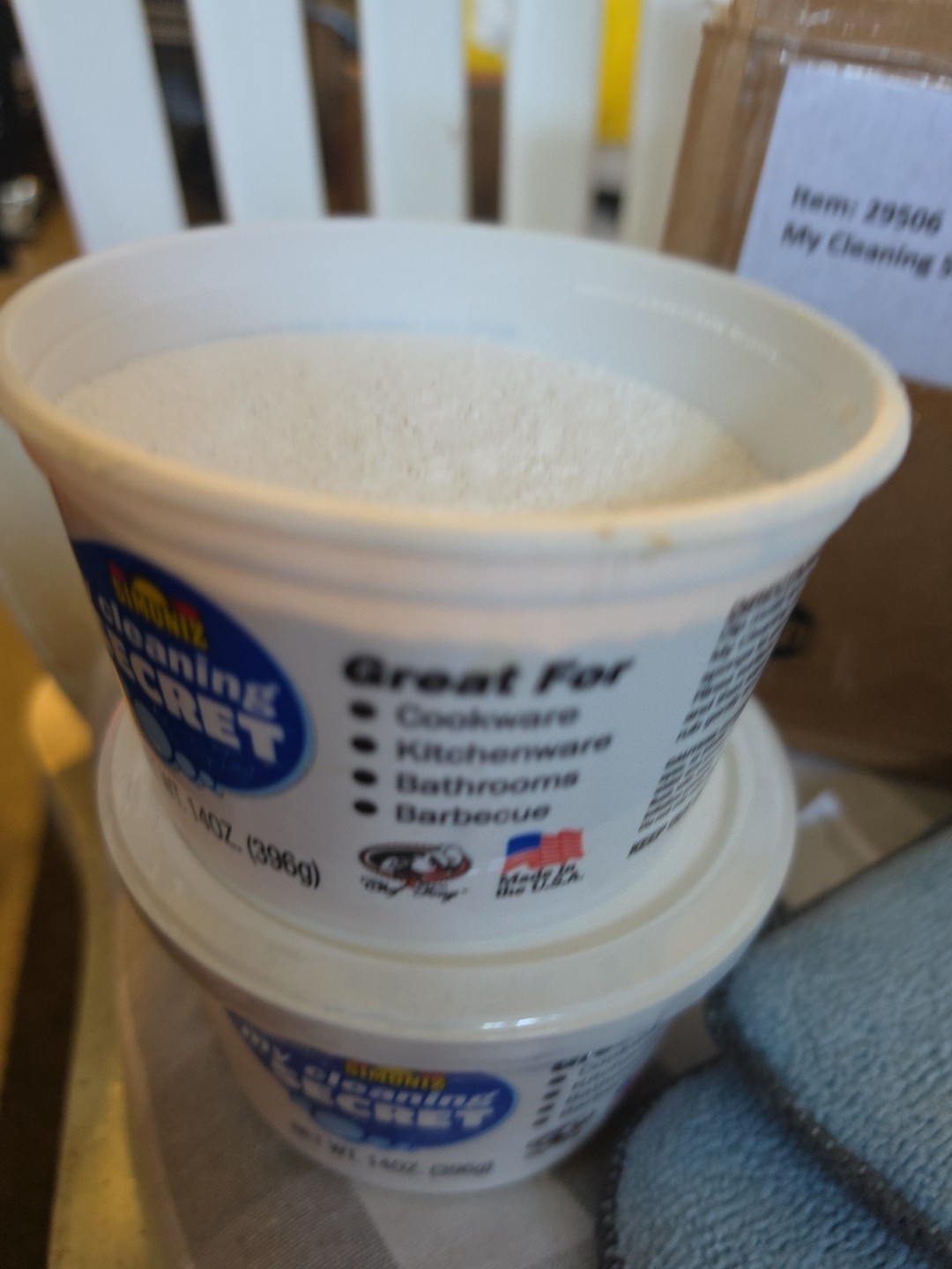 Simoniz My Cleaning Secret Cleaner by Chef Tony 2-14 Oz Tubs 2 Sponge)Scrubbers