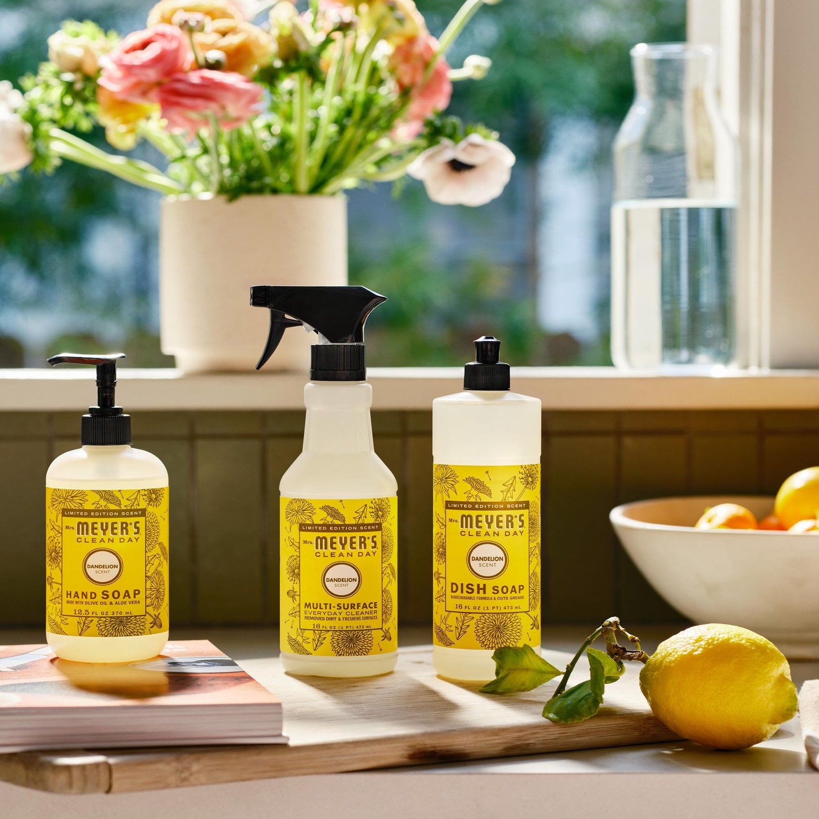Mrs. MEYER’S CLEAN DAY Liquid Dish Soap Dandelion Scent 16oz Bottle