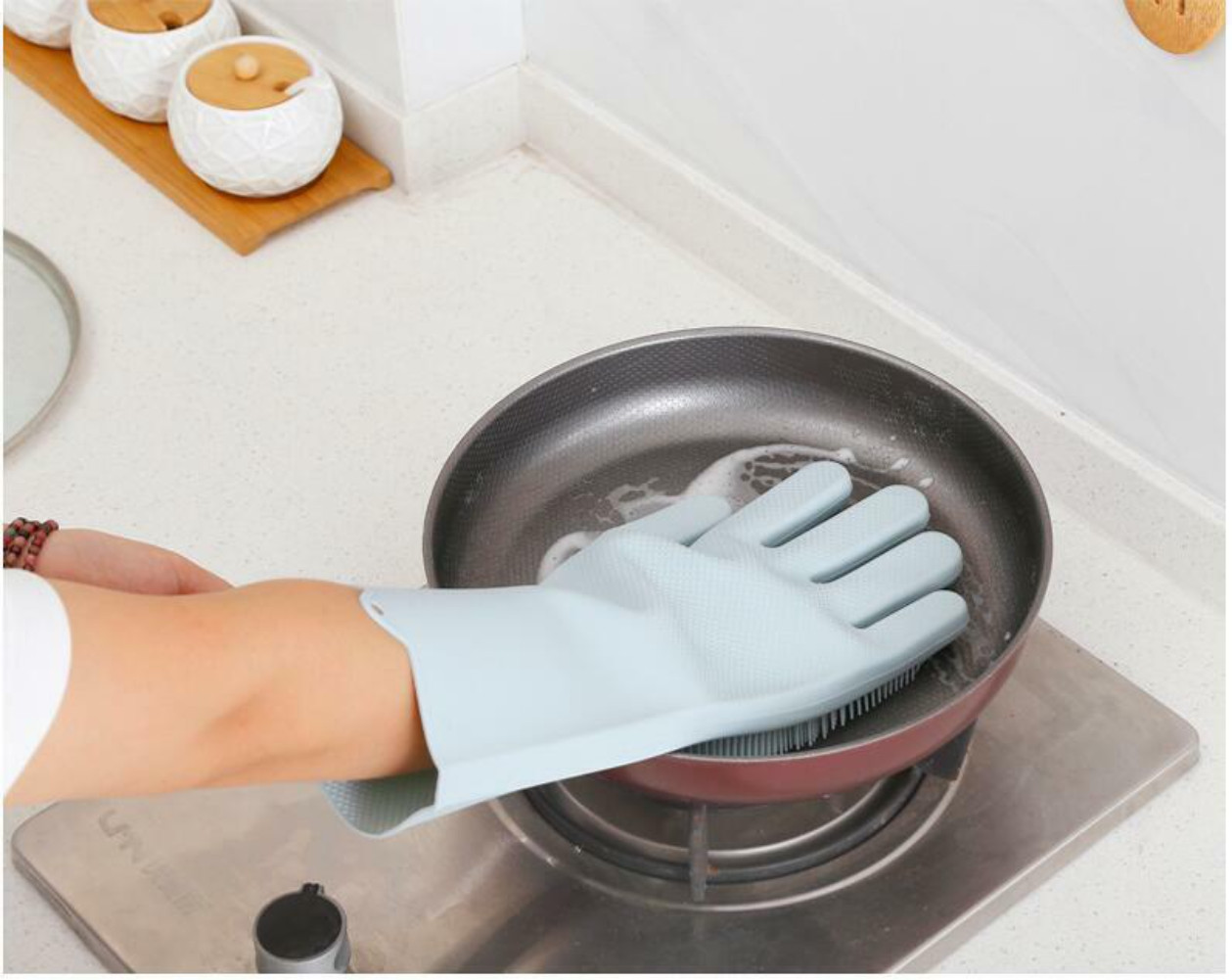 Magic Silicone Reusable Rubber Gloves Heat Resistant Kitchen Tool for Household