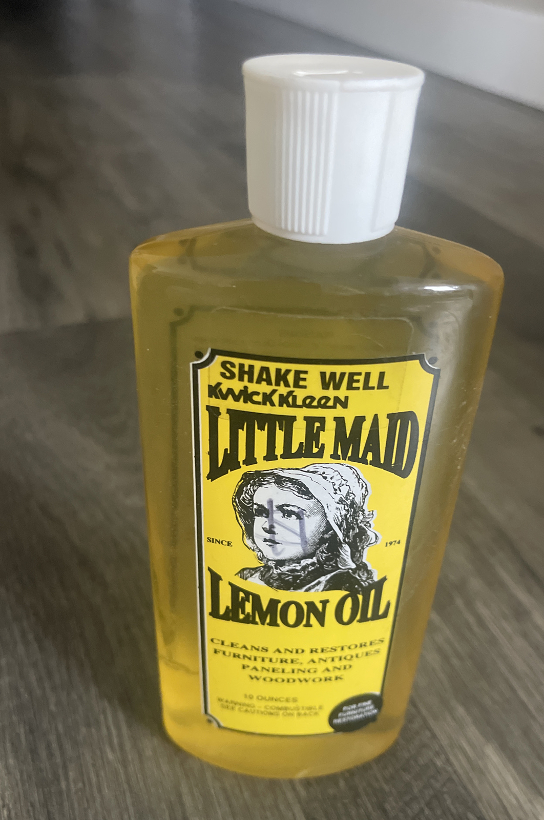 Vintage Kwick Kleen Little Maid Lemon oil Furniture Cleans Restores 10oz HTF