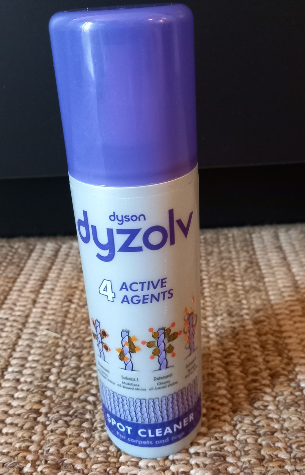 Dyson Dyzolv Spot Cleaner 8.5 fl oz Disolves Stains Disolver