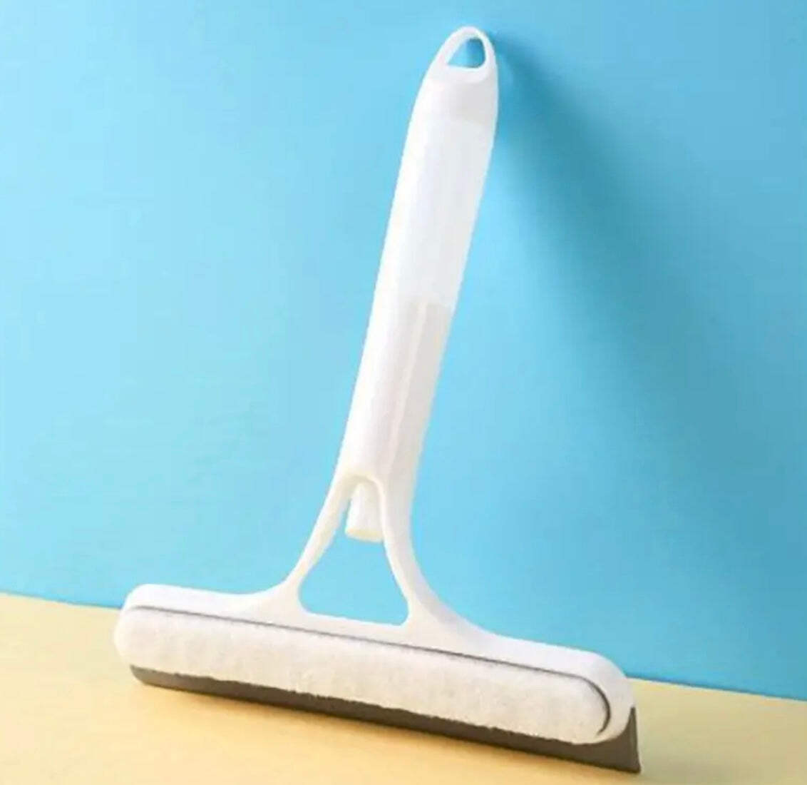1 pc Multifunctional Easy Clean Squeegee With Integrated Sprayer Streak Free