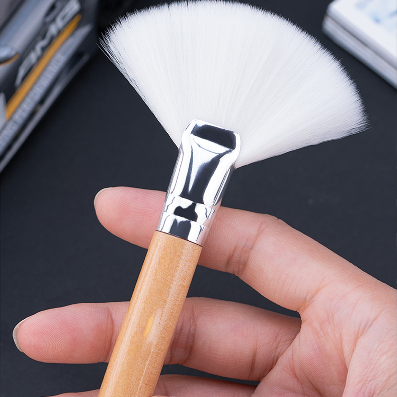 Model Grooves Clean Dust Removal Brush for Gundam/Military Models Hobby Tools