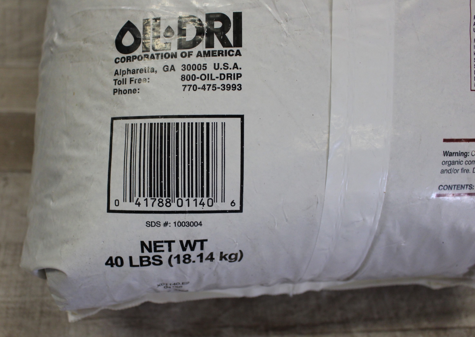 Absorbs-It All-Purpose Absorbent – 40 lbs – Ideal for Oil & Grease – New