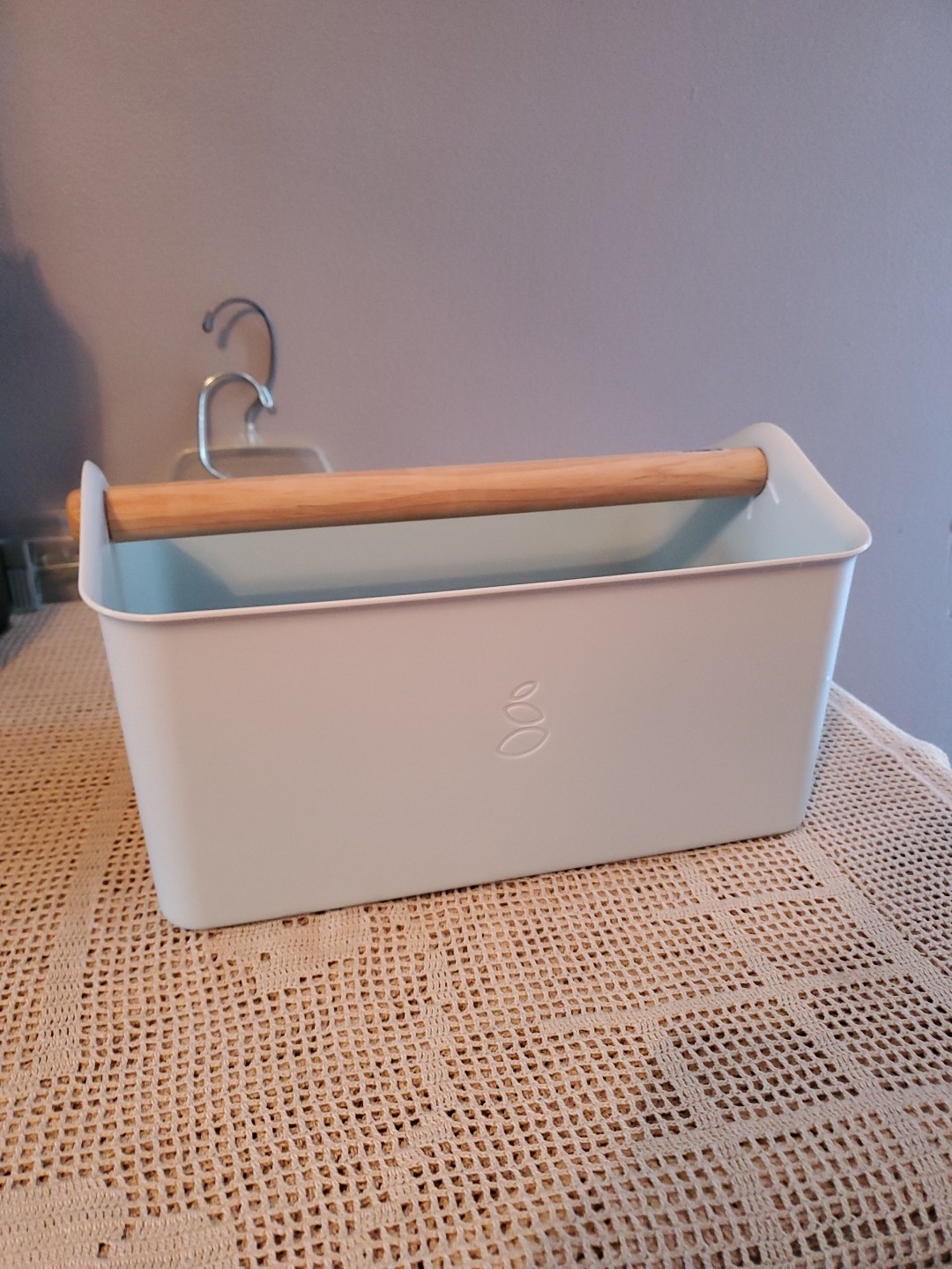 GROVE COLLABORATIVE GREEN/blue Plastic CLEANING CADDY Multipurpose Wooden Handle