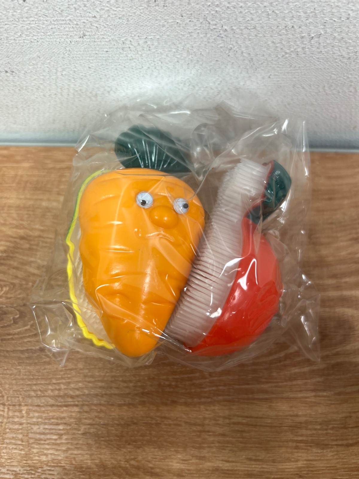 Set of 4 Vegetable Shaped Brushes in Plastic Basket