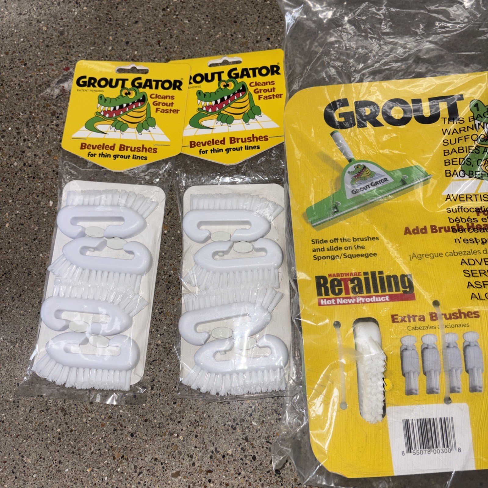 NEW Grout Cleaning Brush Tub Tile Mildew 20 Extra Heads W Handle Grout Gator