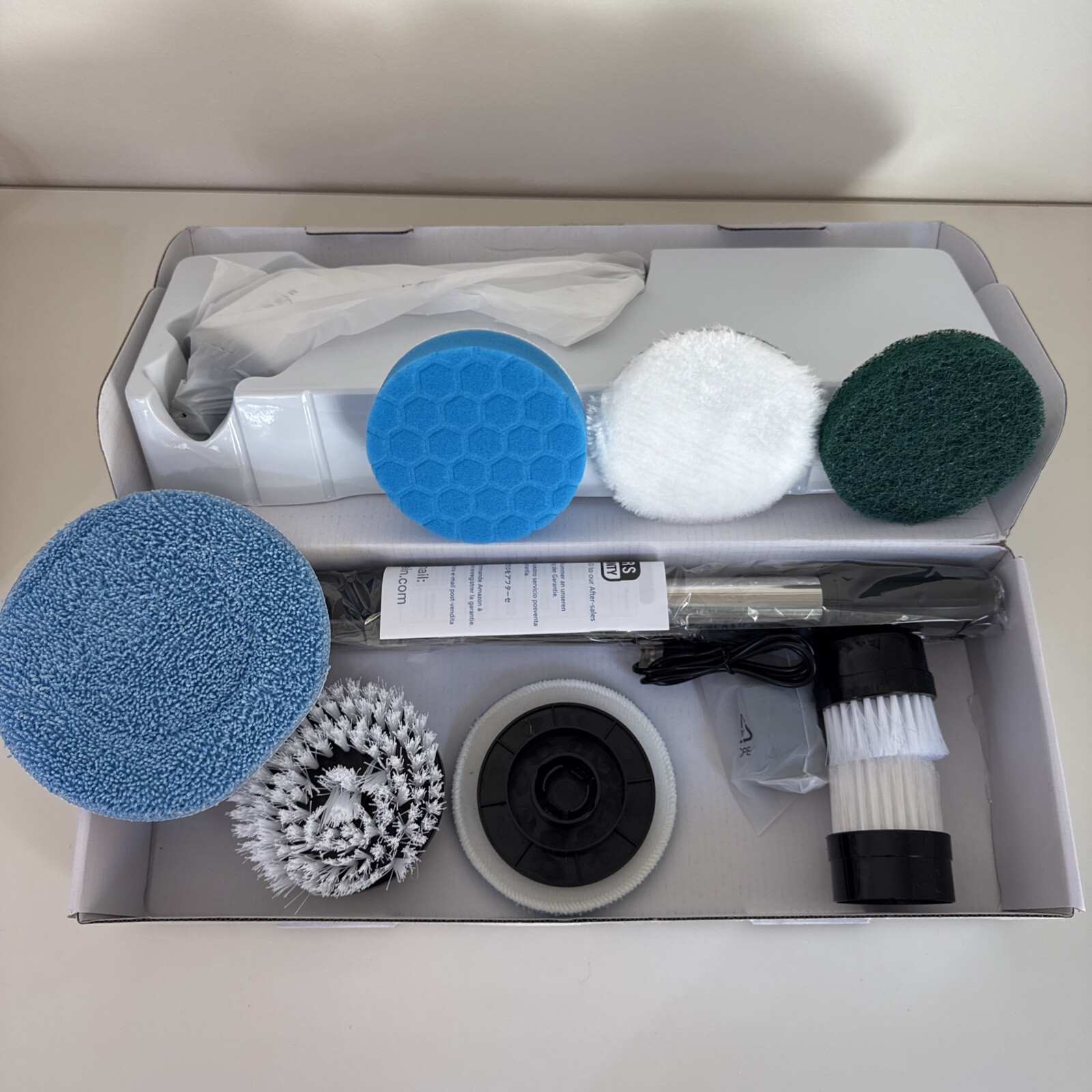 Leebein Electric Spin Scrubber, Cordless Cleaning with 8 Replaceable Brushes NEW