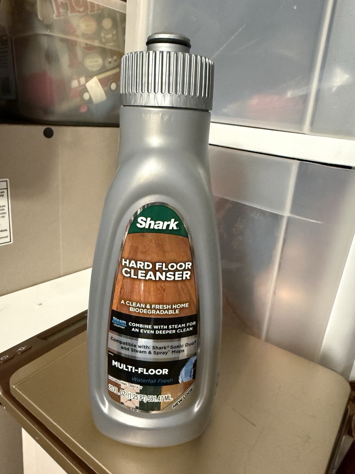 OEM Shark Hard Floor Cleanser Multi-Floor 20oz Waterfall Fresh Biodegradable New