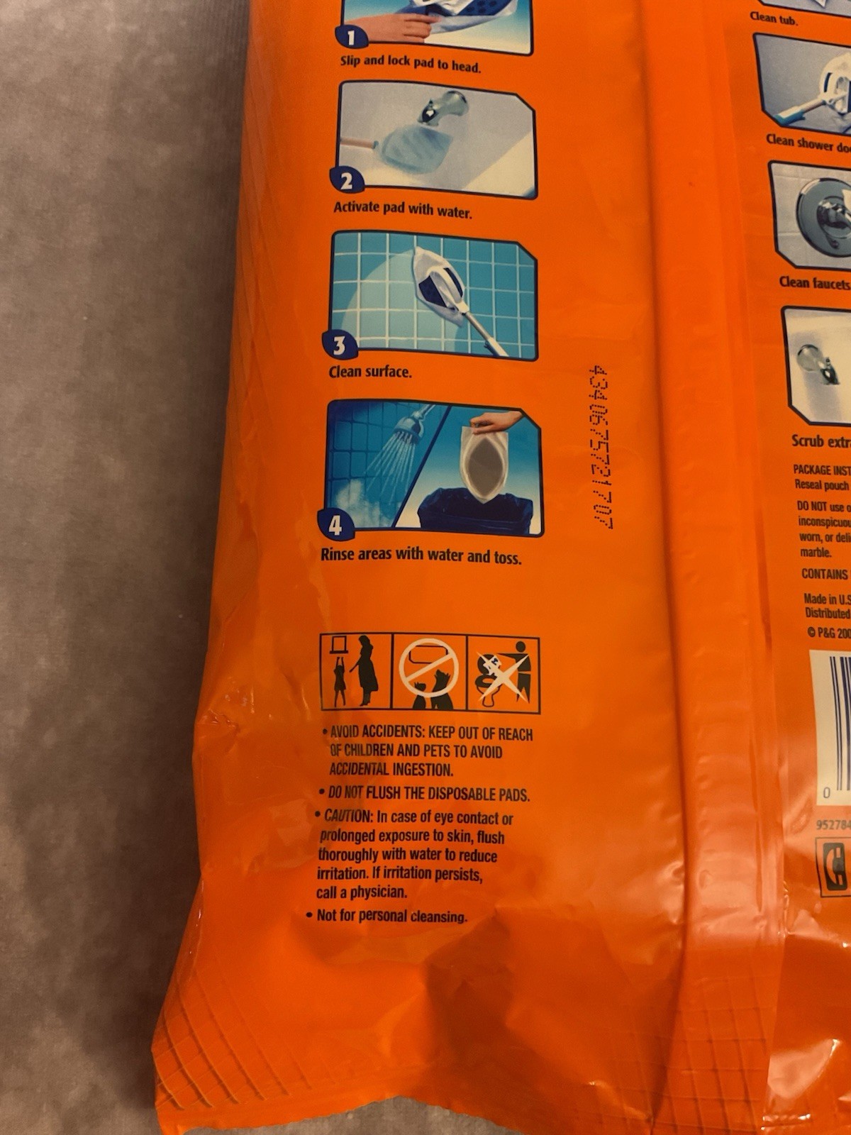 MR. CLEAN MAGIC REACH SCRUBBING TUB & SHOWER REFILL PADS PACK OF 8 PADS