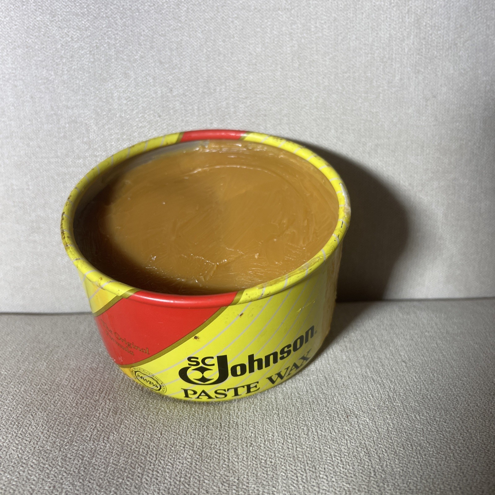 SC Johnson Paste Wax Original Formula Container 1 Lb 99% Full – DISCONTIUNED