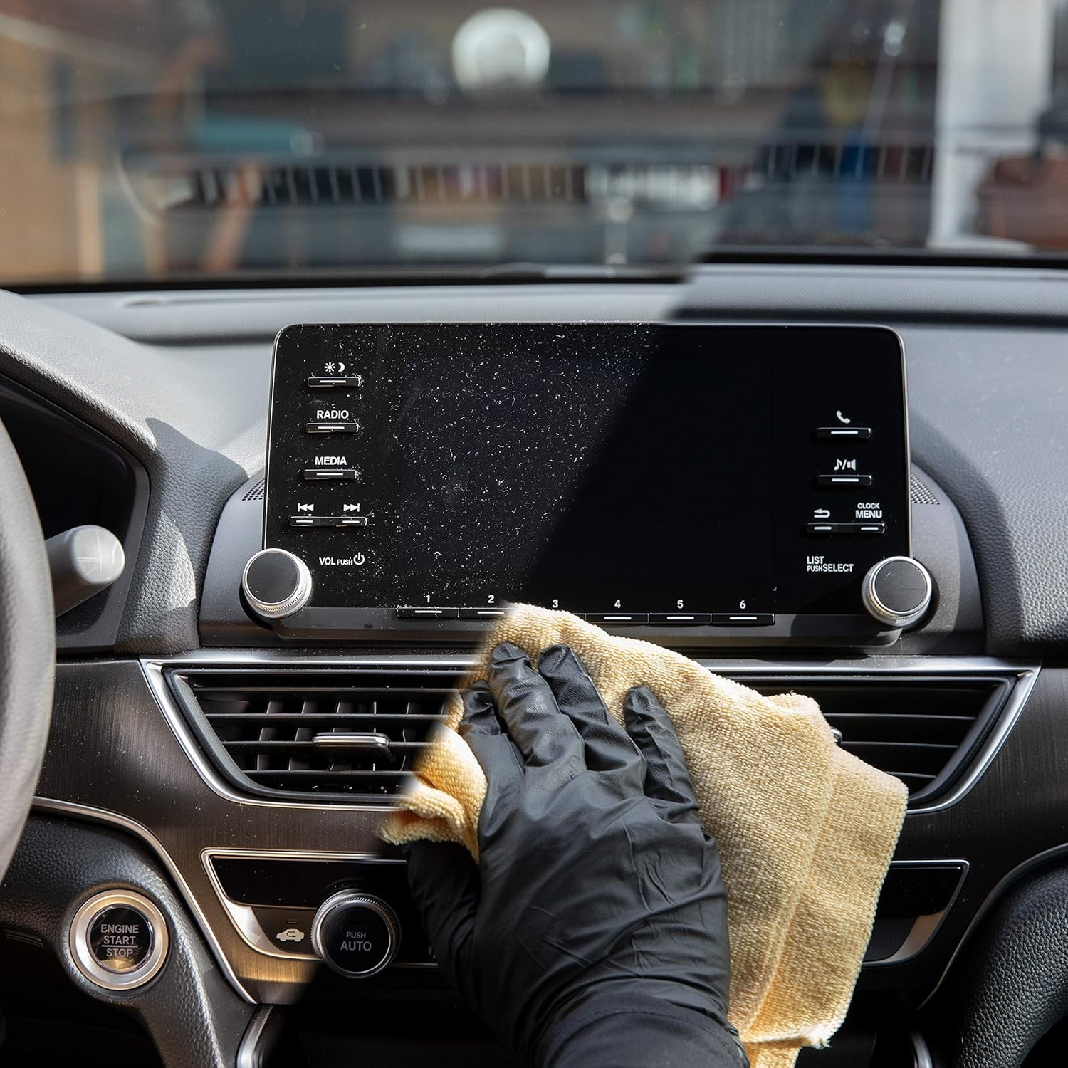 Detailer Quik 3.79L Interior Cleaner with UV Protection and Fresh Fragrance