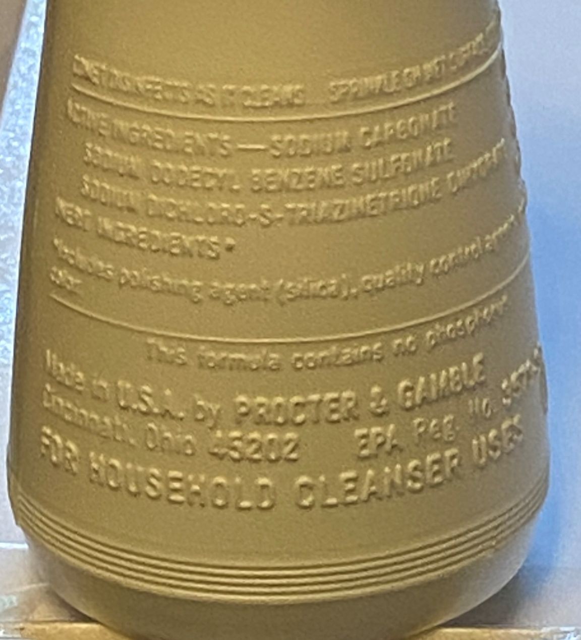 Vtg Comet Cleanser with Chlorinol Cleaner Plastic Bottle Shaker Can 6 oz. White