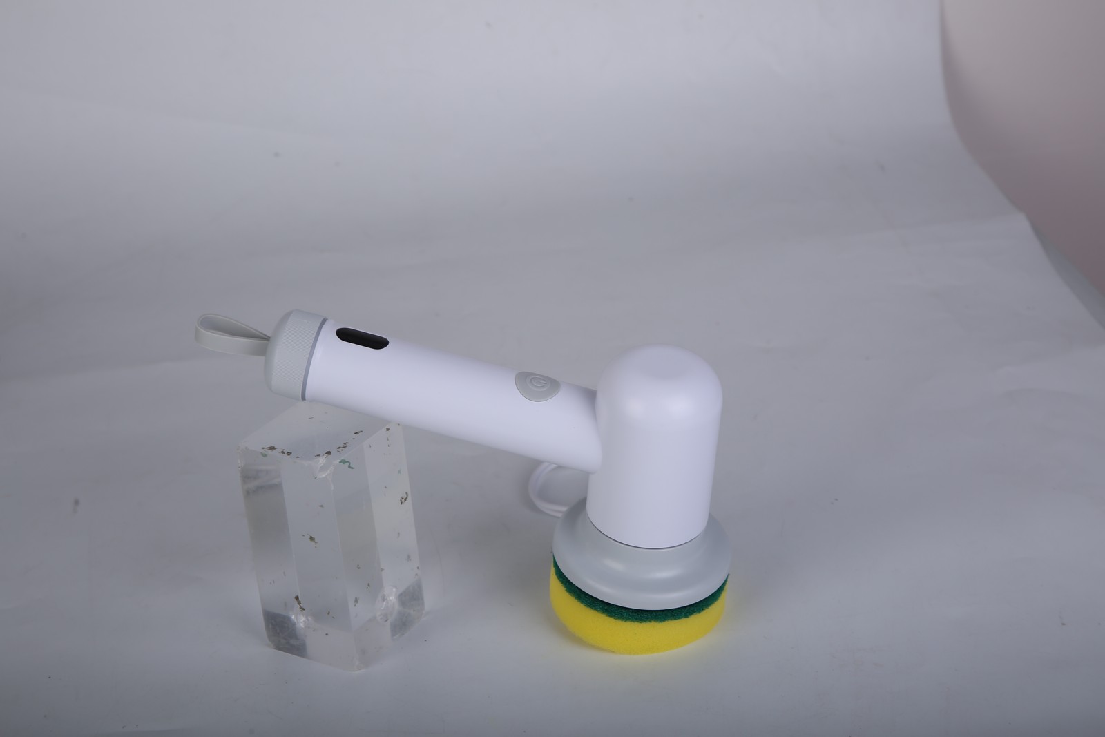 1Set Electric Handheld Spin Scrubber Cordless Cleaning Brush With 2 Rotating Spe