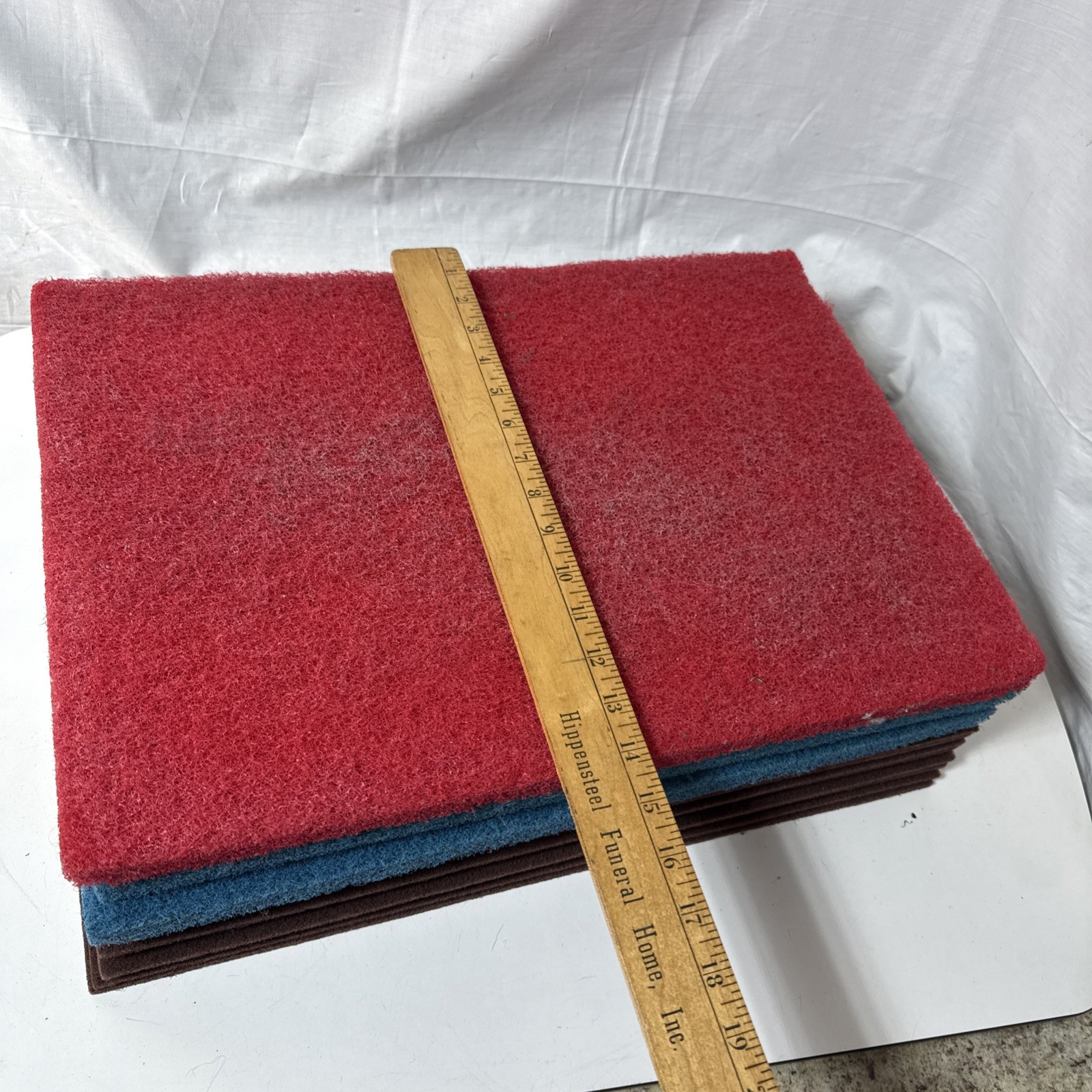 lot of cleaning pads 8 brown 2 blue 2 green 1 red 14×20 see Pics