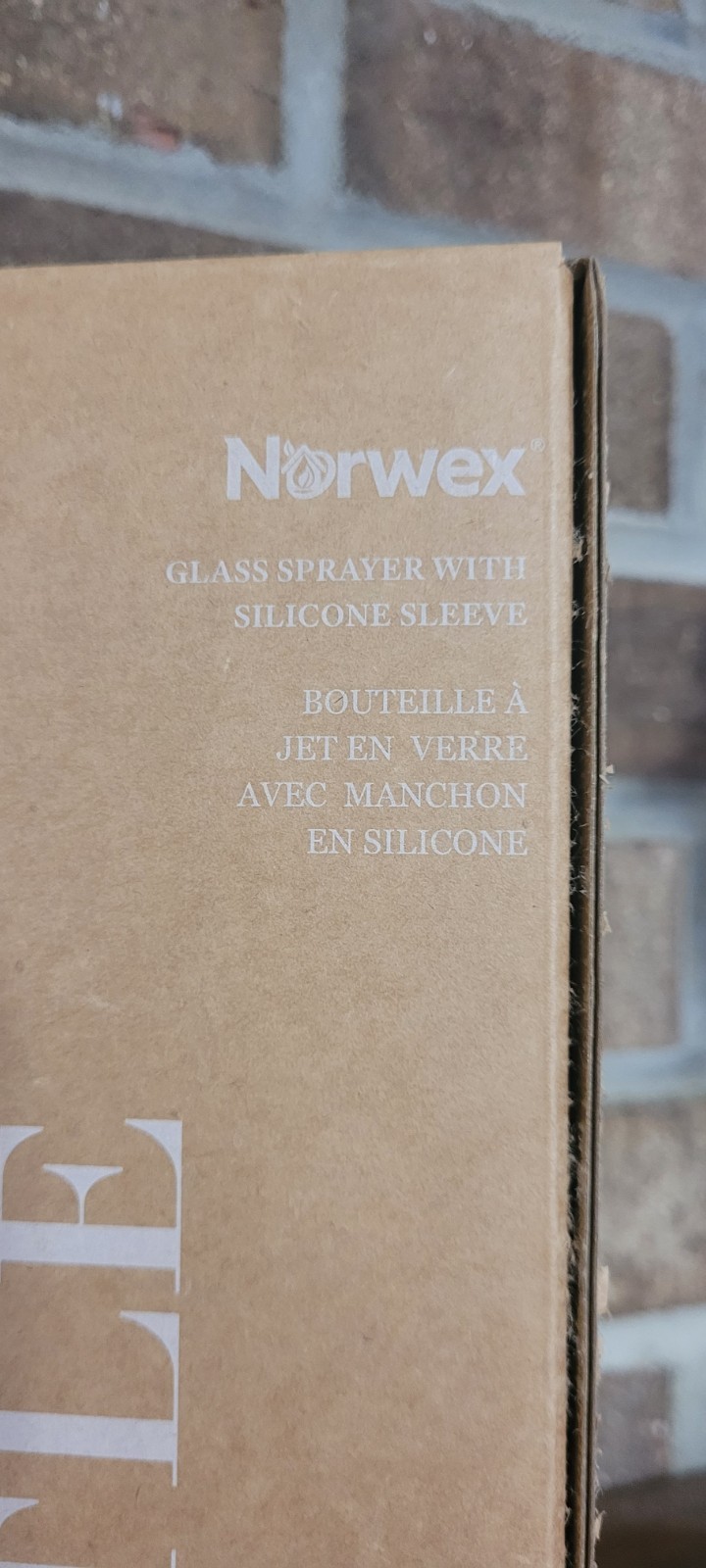 NEW NORWEX FOREVER BOTTLE GLASS with SPRAYER SILICONE SLEEVE Grey 16 oz
