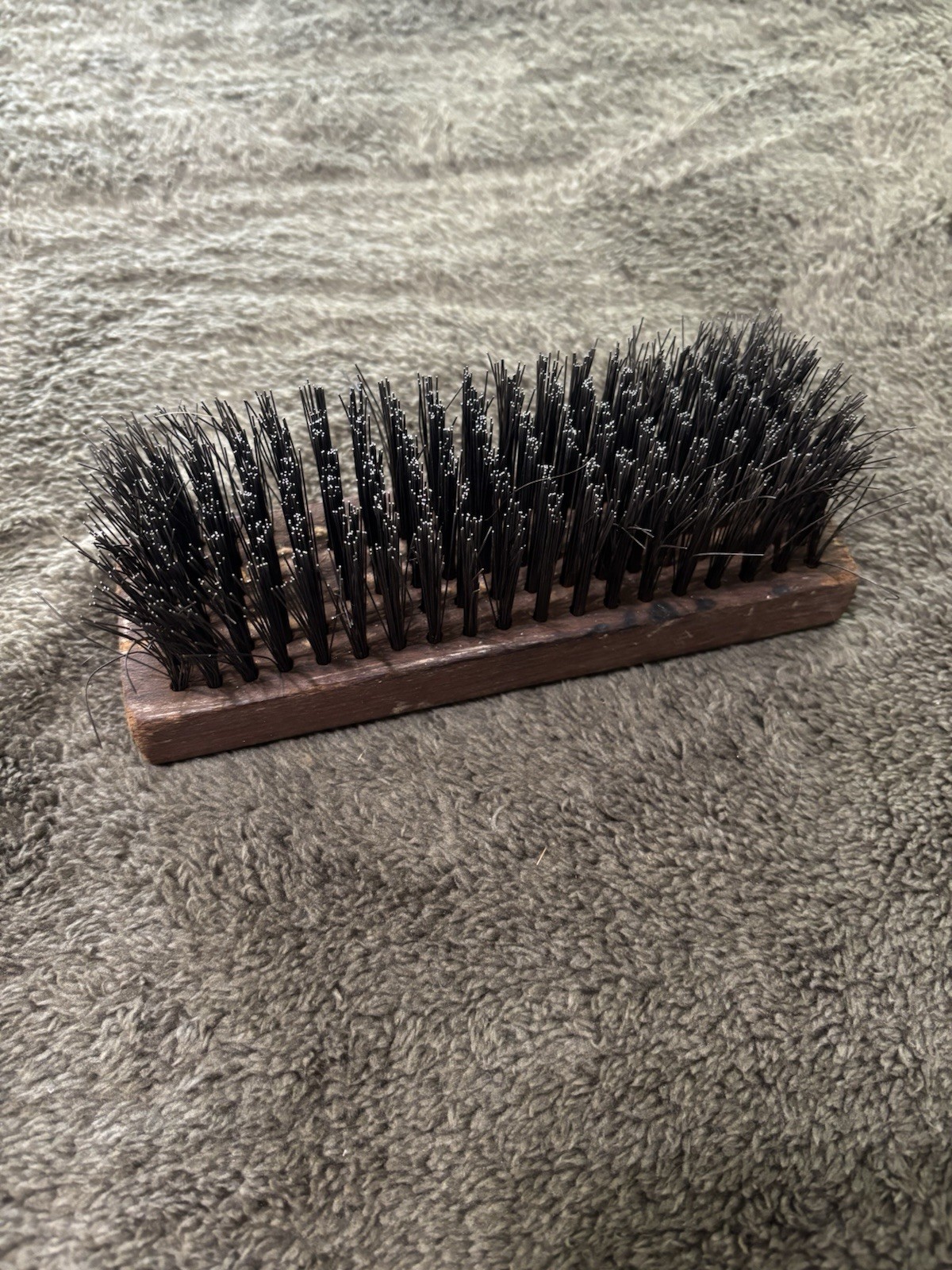 Wood Handle Metal Bristle Brush for Cleaning