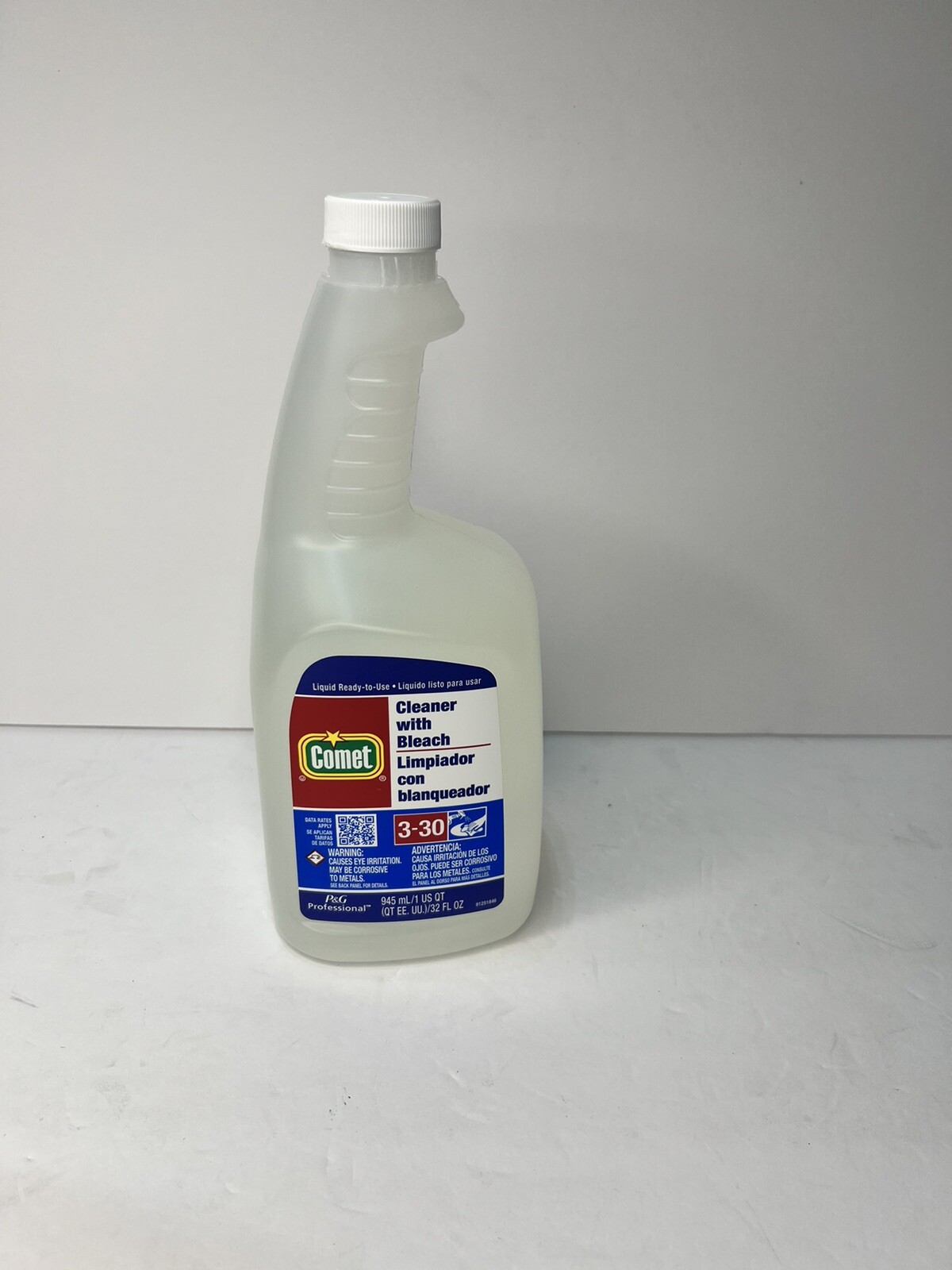 P& G Proffecional COMET CLEANER With Bleach 32 fl.oz each ; 3-30, Ready To Use
