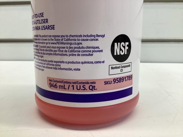 Diversey 32 oz. Fresh Pine Scent All-Purpose Cleaner Liquid Spray Bottle