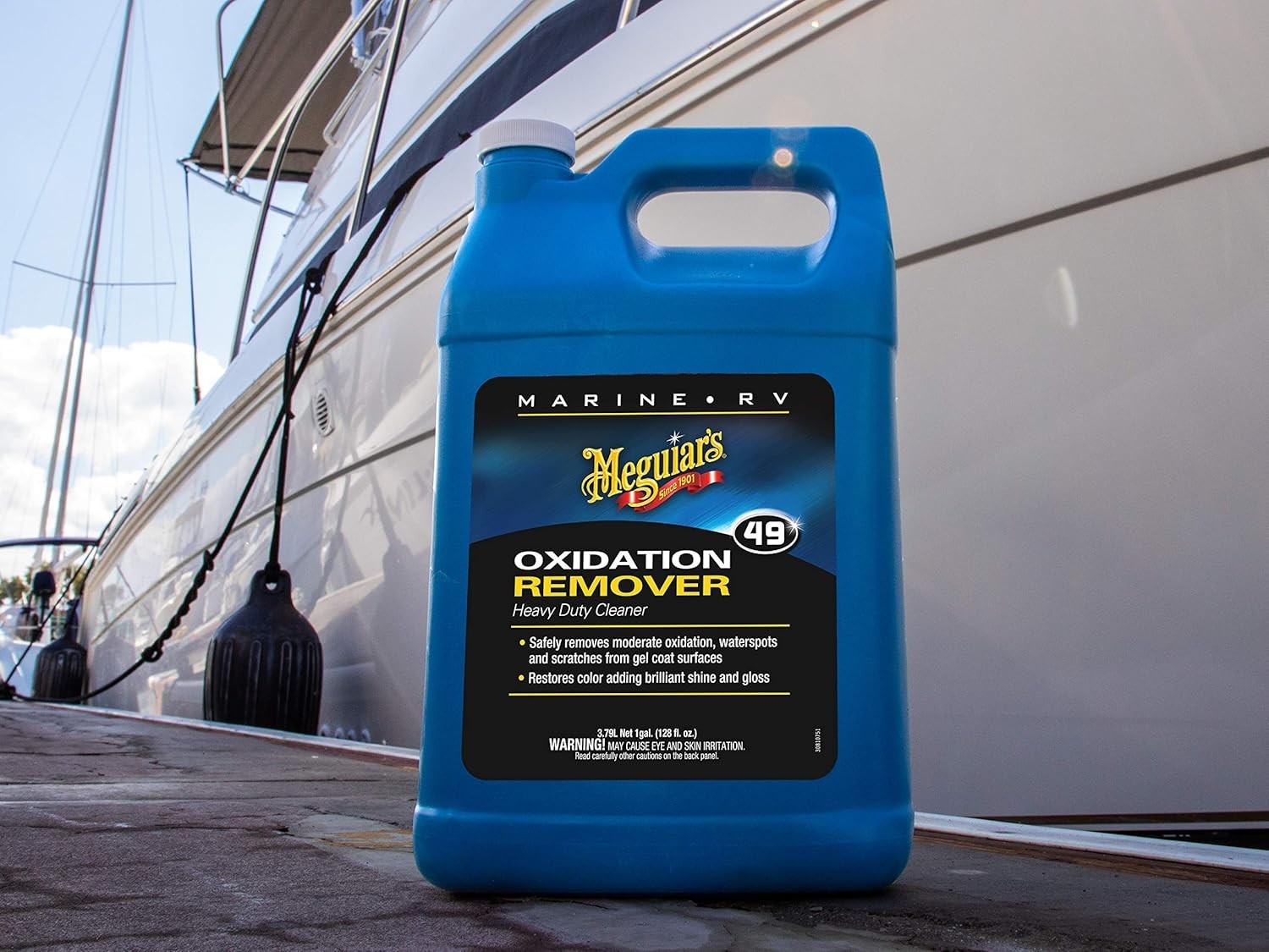 M4901 Marine/RV Heavy Duty Oxidation Remover, Water Spot, Stain, and Boat Scr…