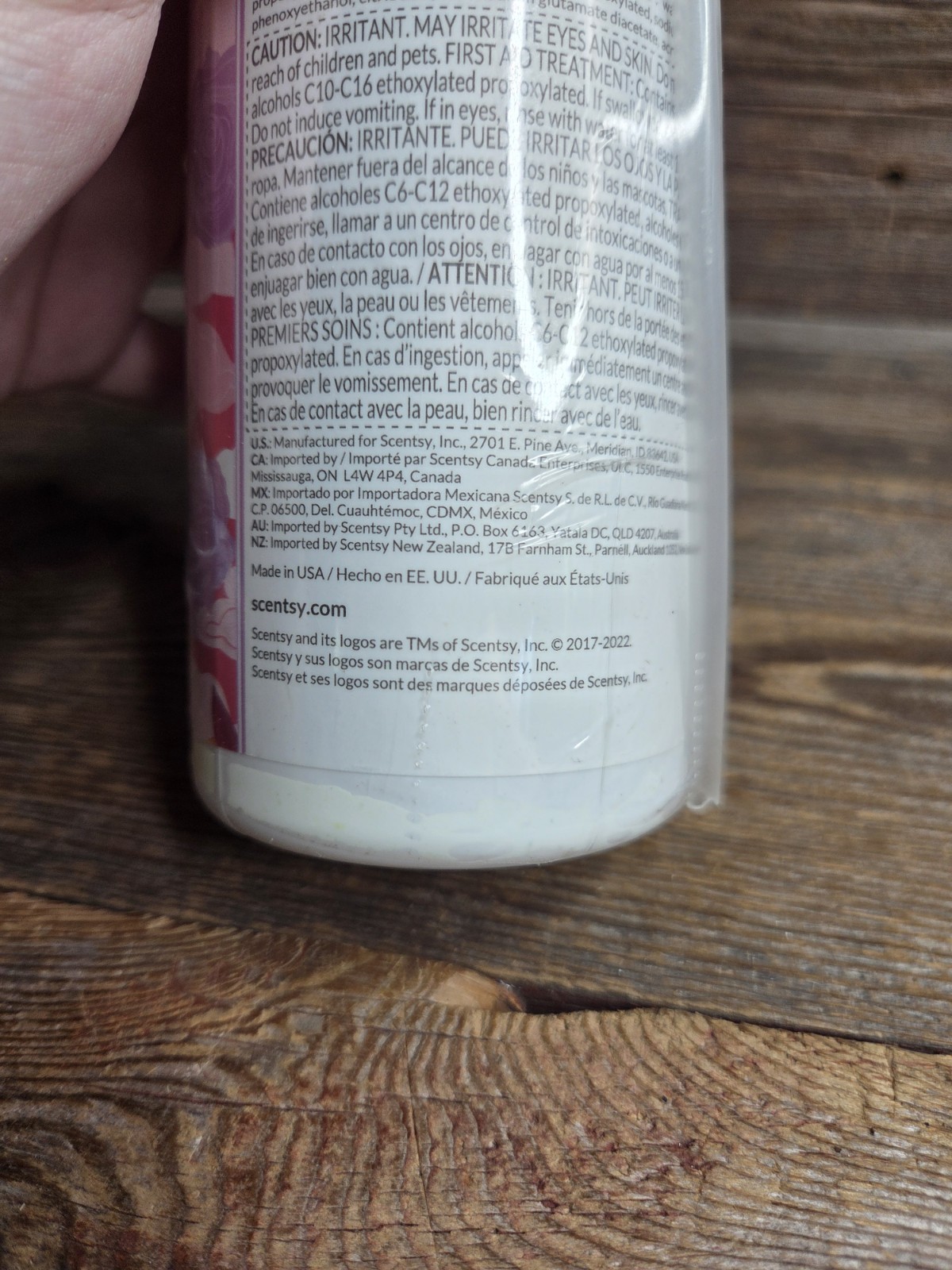 Scentsy Counter Cleaner Spray 16 fl oz- Cloudberry Dreams/Feelin’ Punchy New (2)