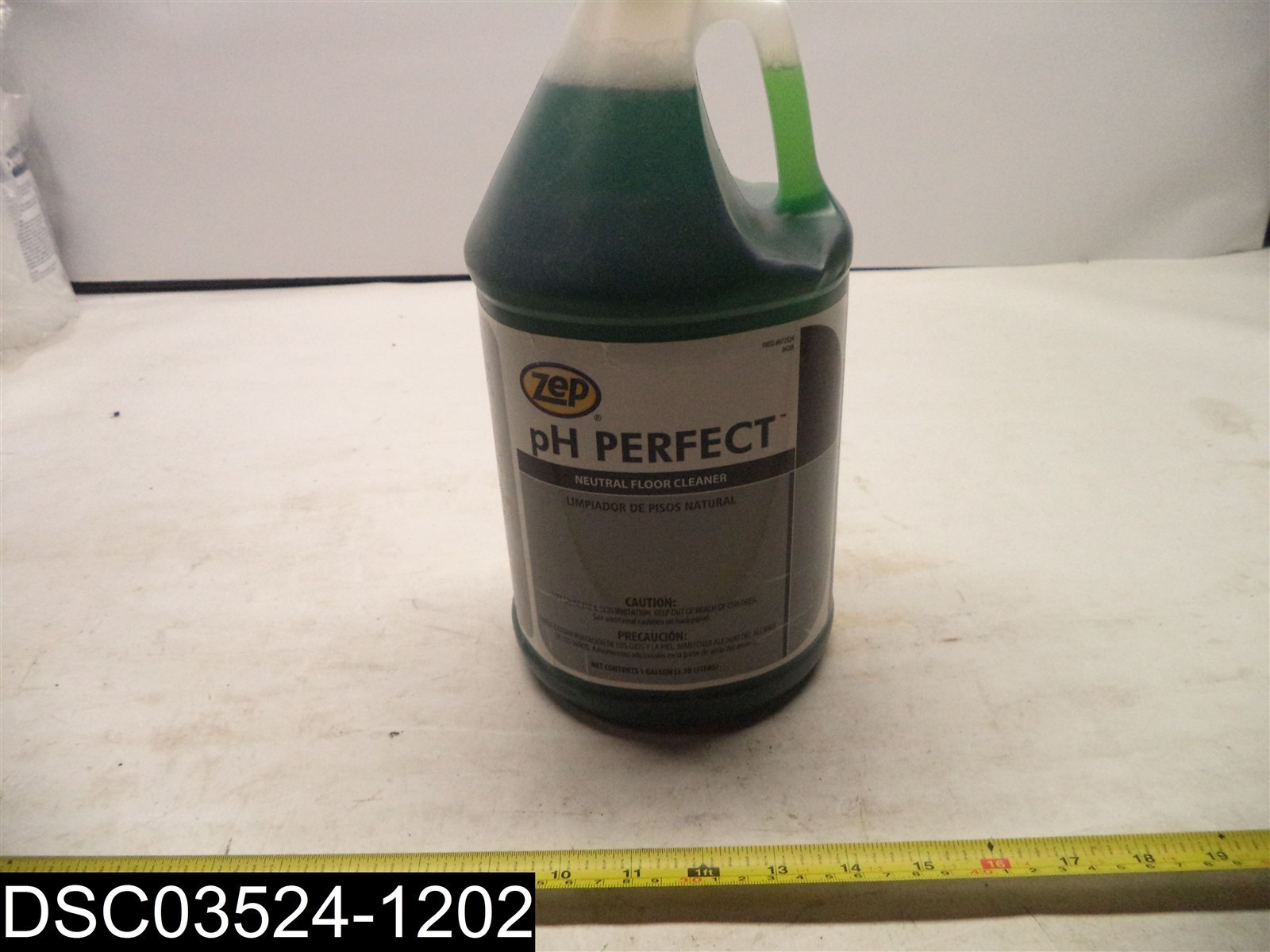 QTY=2 Gal.(2 X 1 gal): 072924 Zep pH Perfect Neutral Floor Cleaner 690858072924