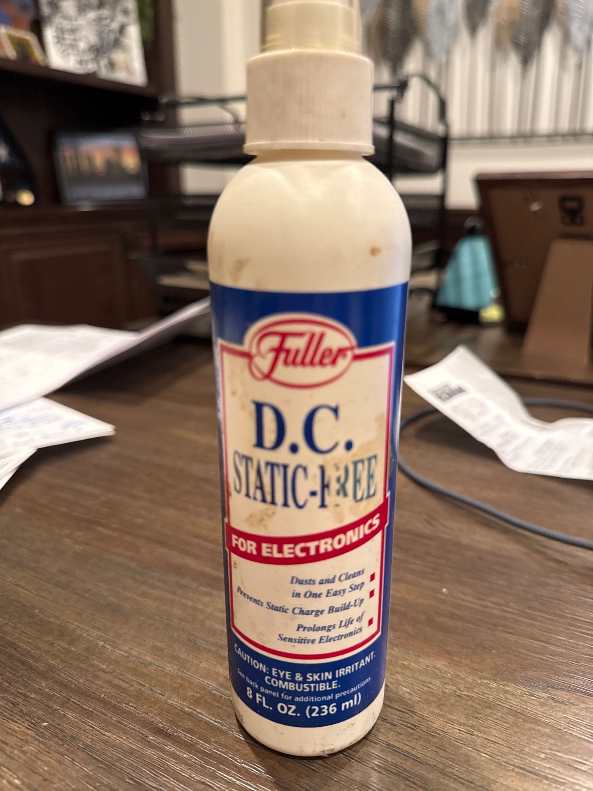 Fuller Brush Company 8oz D.C. Static-Free Cleaner Electronics Dusts and Cleans