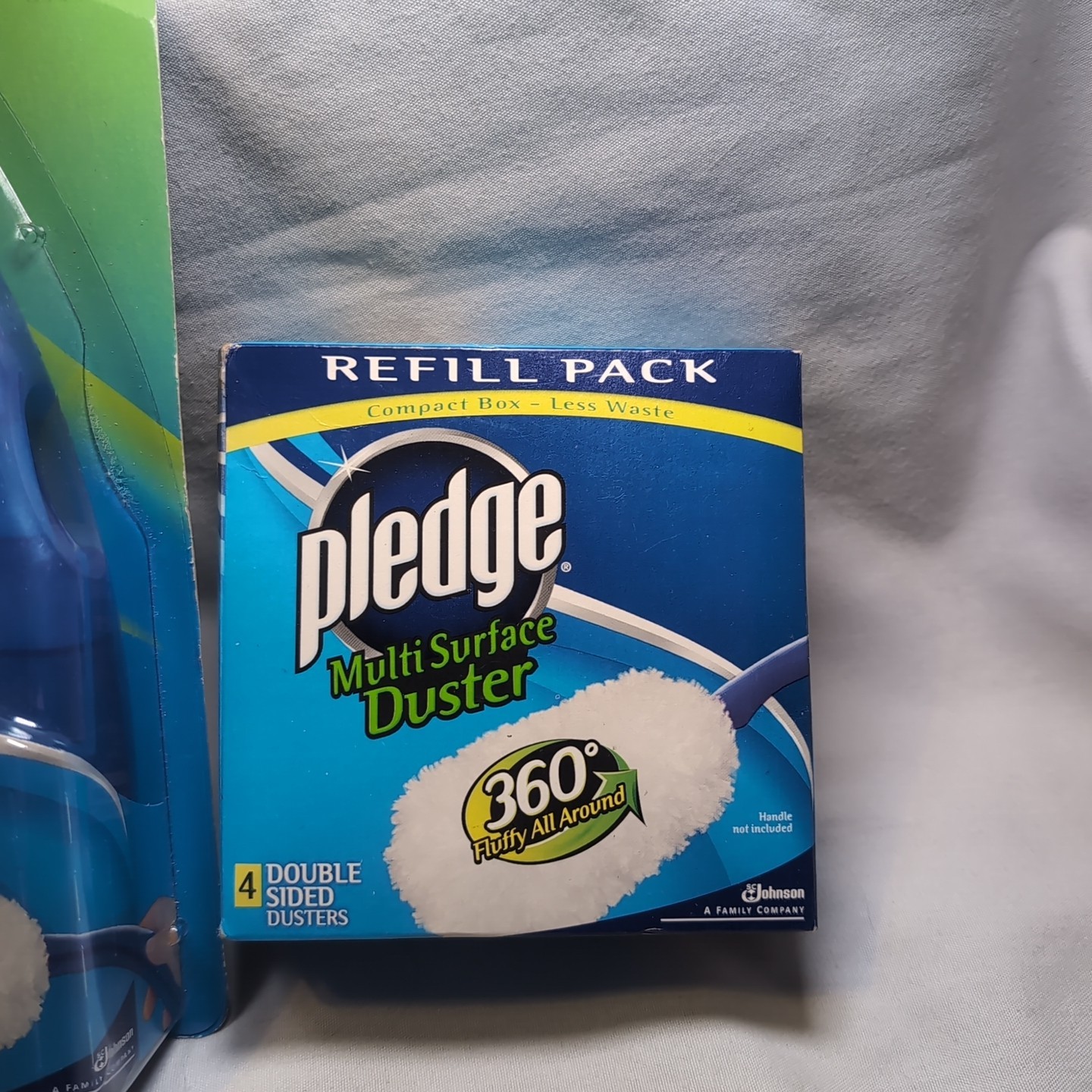 Pledge MultiSurface Duster 360 Fluffy All Round Starter Kit & 4 Pack Refill NOS