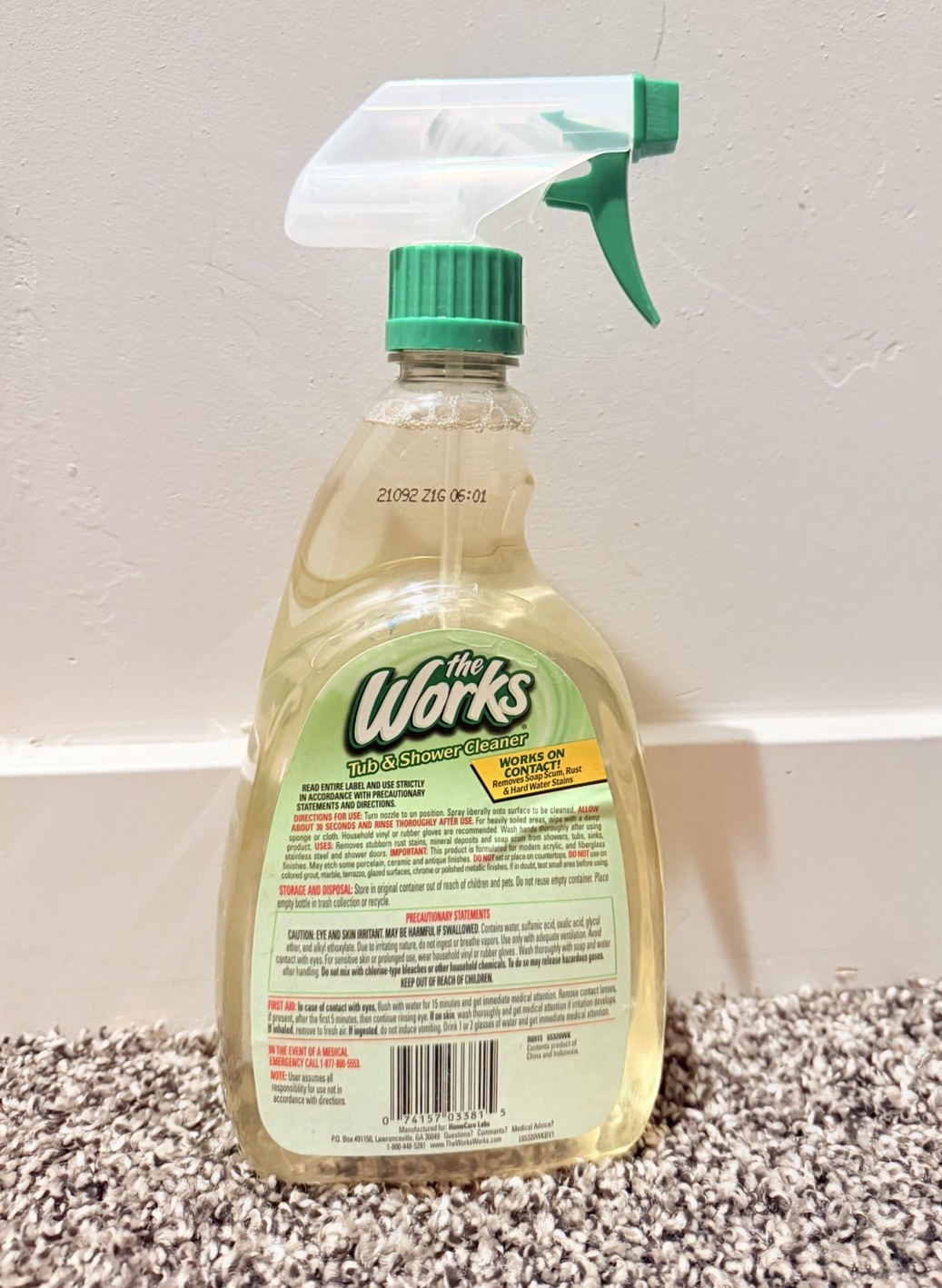 The Works Tub & Shower Cleaner for Soap Scum, Rust & Hard Water Stains, 32oz