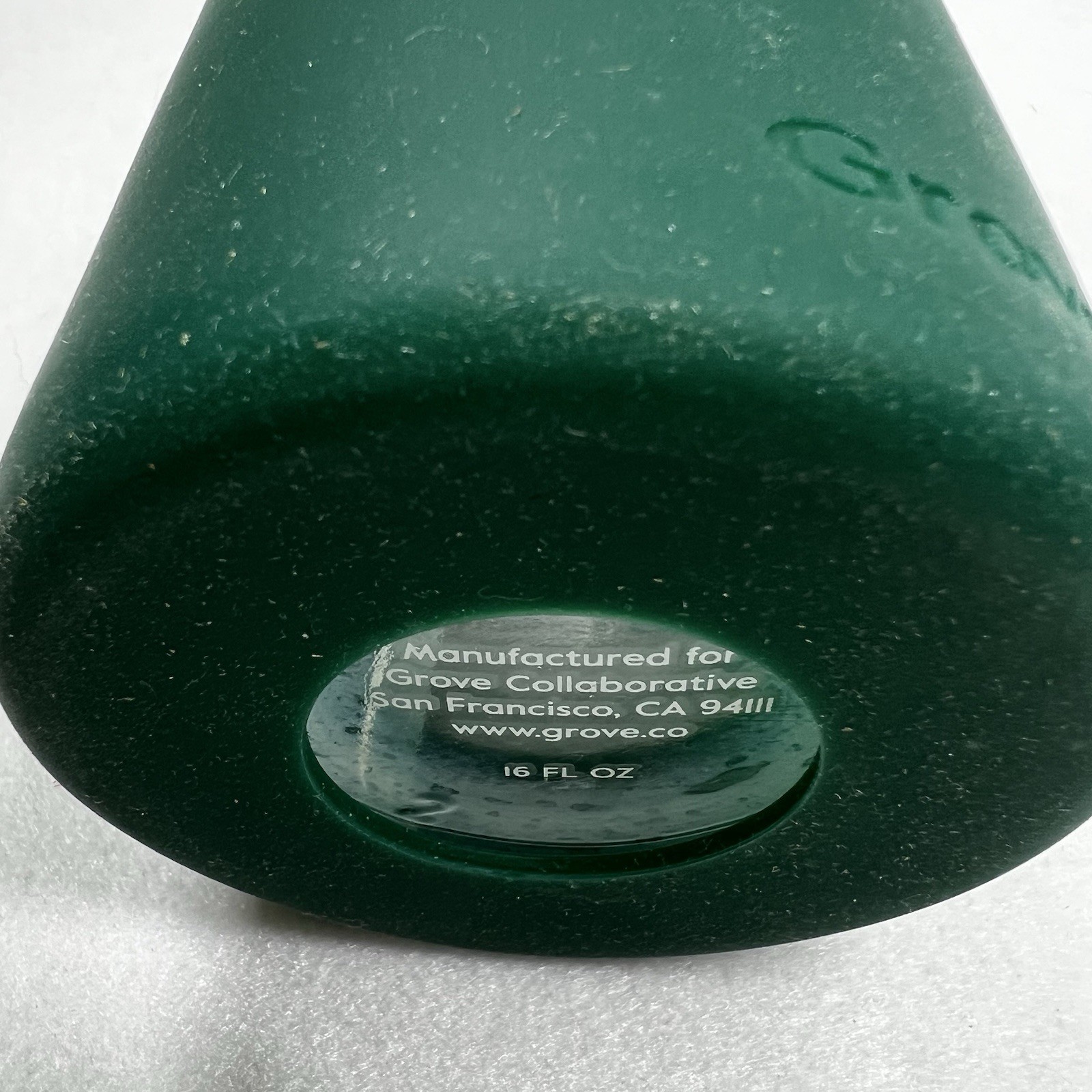 NEW Grove Co Reusable Glass Spray 16oz Bottle w/ Fresh Green Silicone Sleeve Box