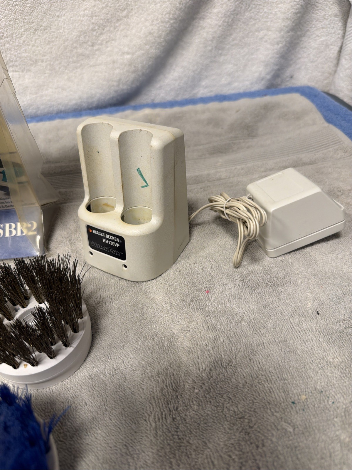 Black & Decker Scum Buster Cordless Power Scrubber Model SB400 Tested/ Works