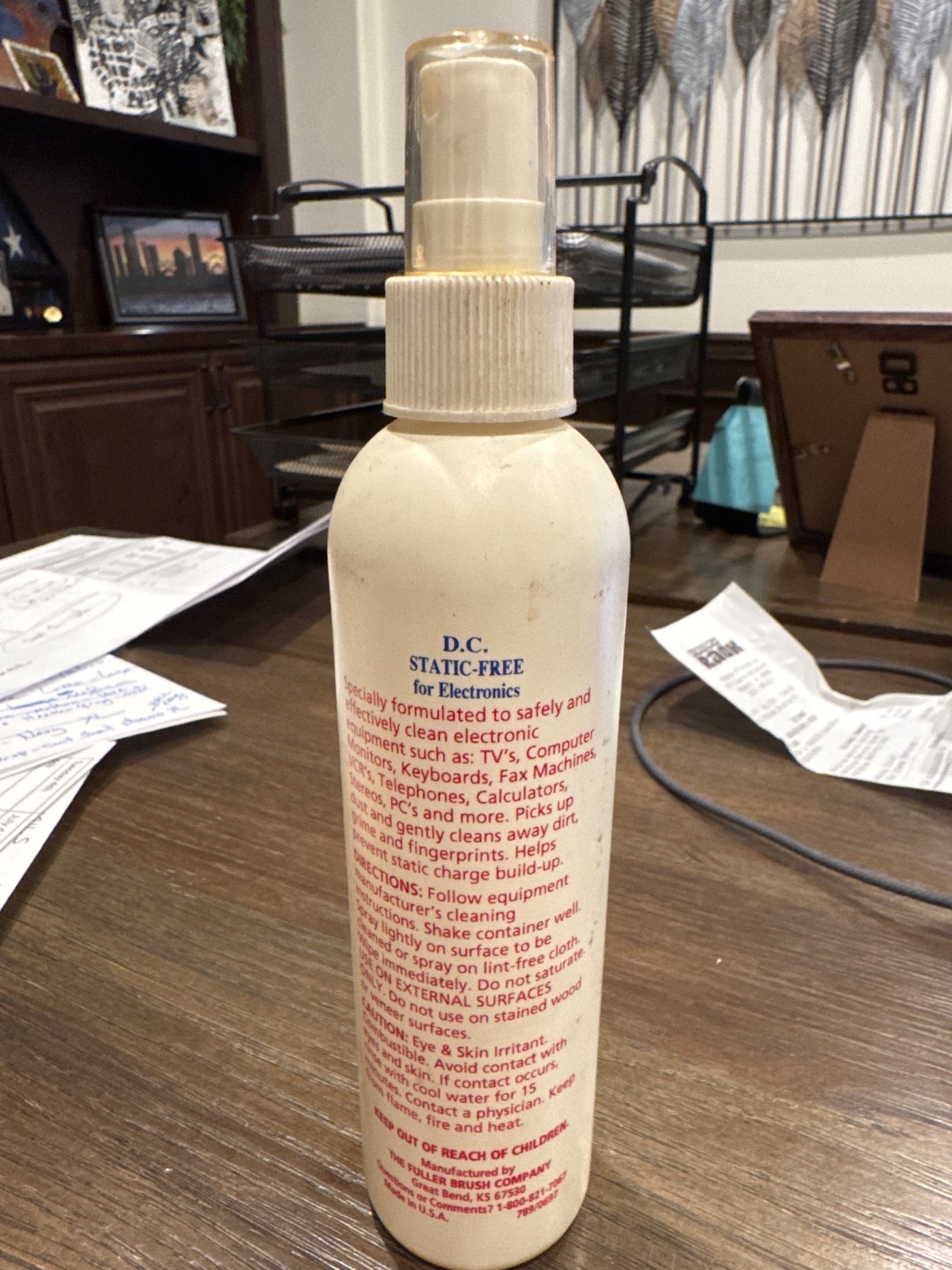 Fuller Brush Company 8oz D.C. Static-Free Cleaner Electronics Dusts and Cleans