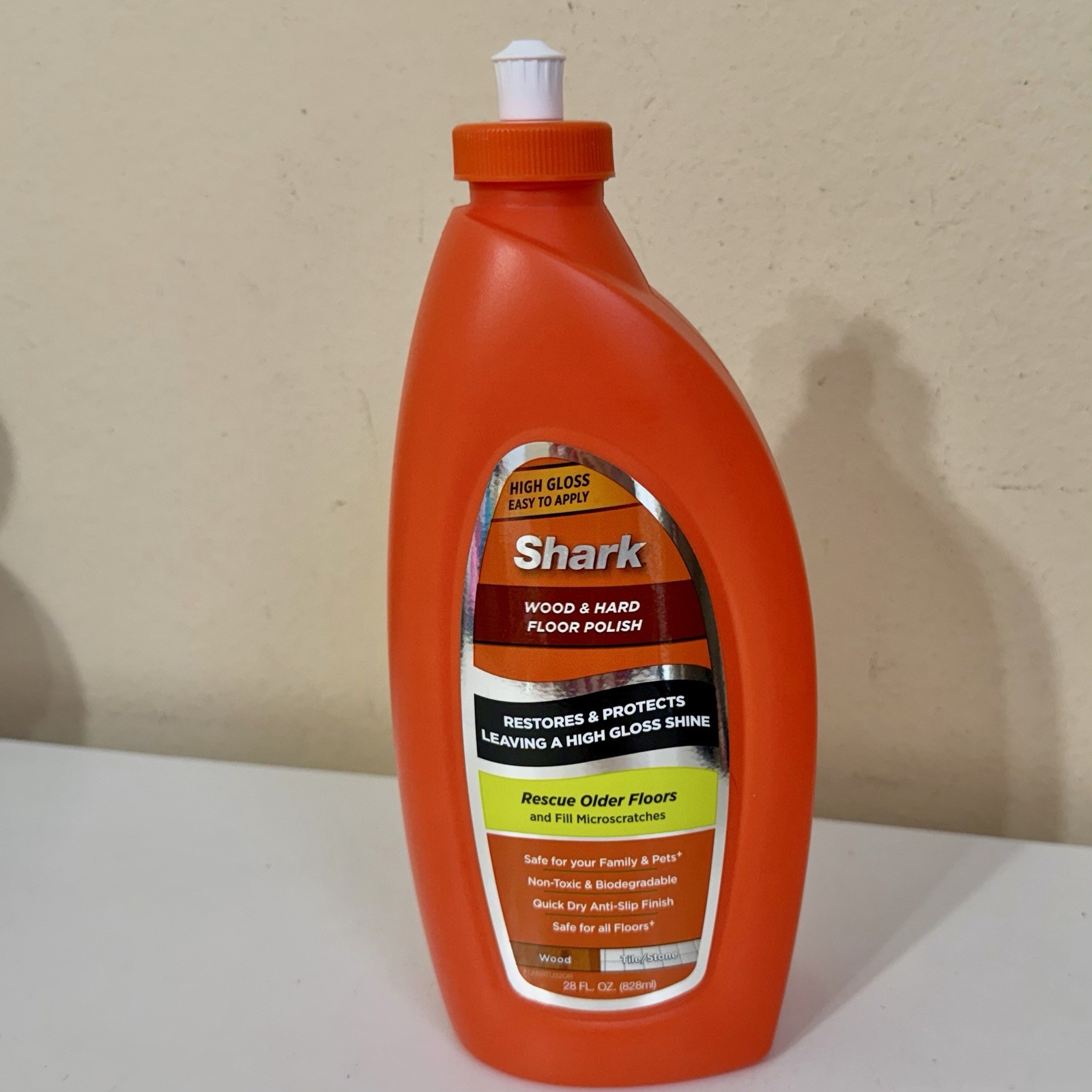 Shark Wood & Hard Floor Polish 28 Oz High Gloss Restores Protects New Sealed