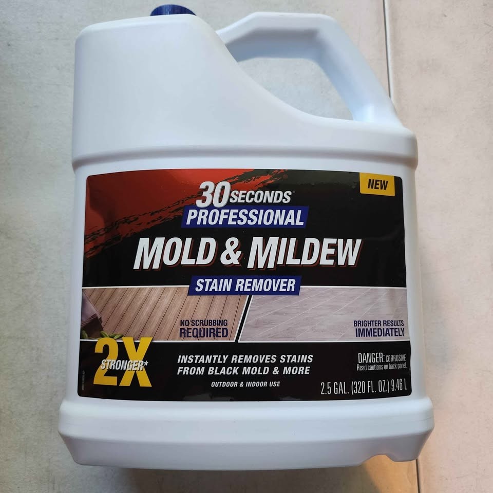 BUY 1 GET 1 FREE! 30 SECONDS Professional Mold & Mildew Stain Remover 2.5 Gallon