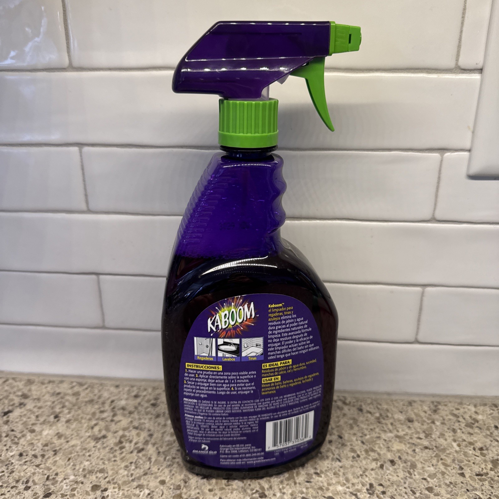 Kaboom Spray Cleaner With Oxi Clean Fresh Scent New 946 ml