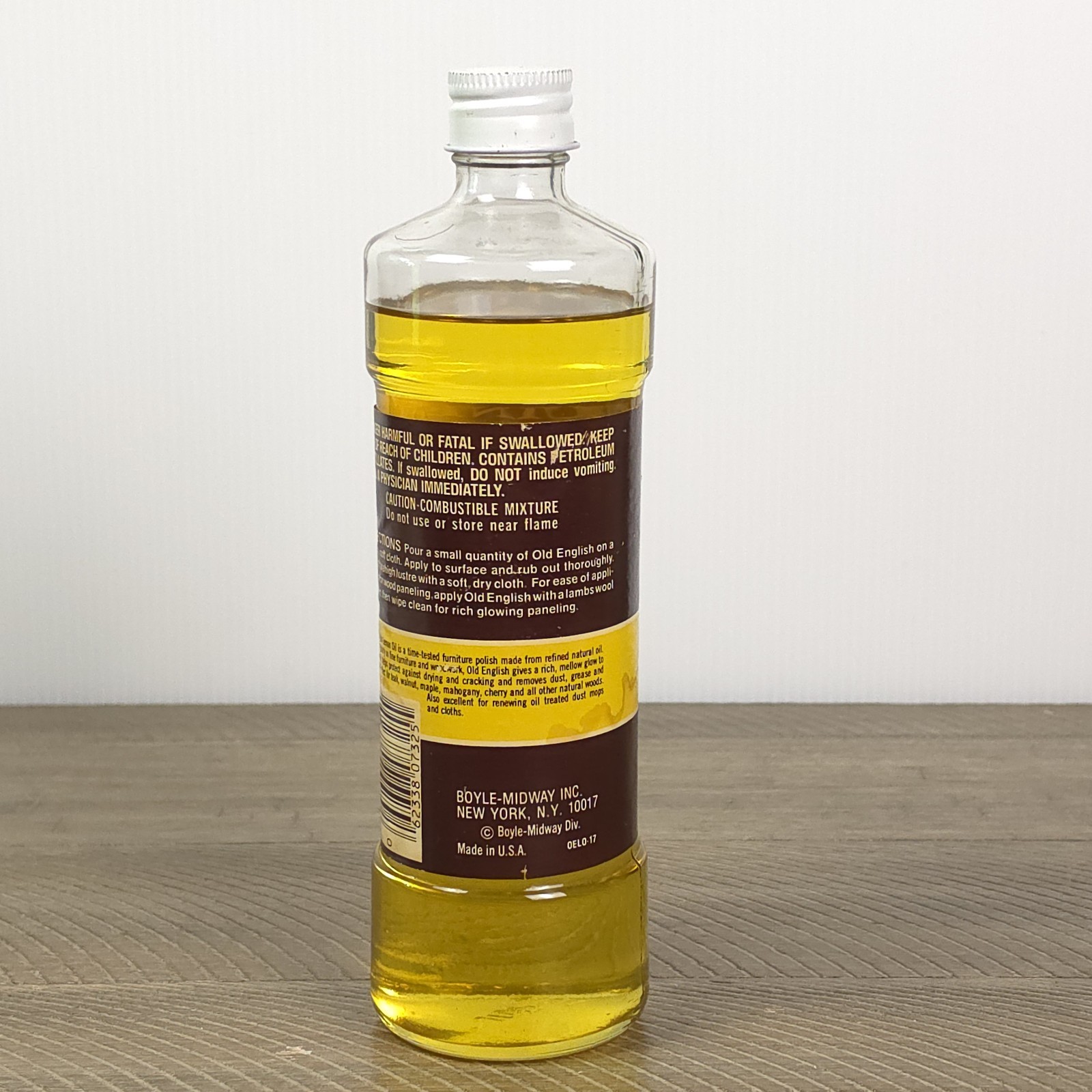 Vintage Old English Lemon Oil Furniture Polish Glass Bottle Collectible