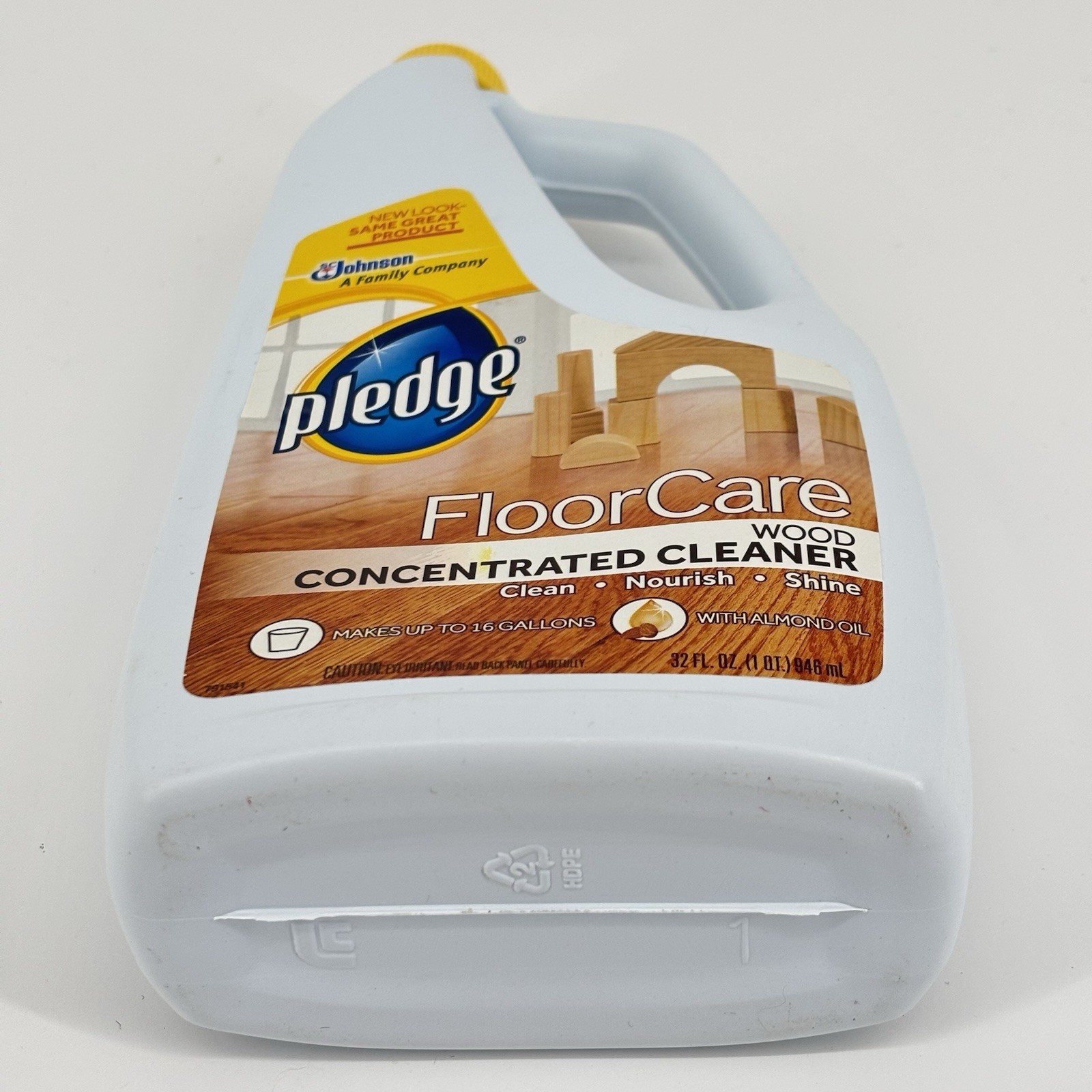 Pledge Floor Care Concentrated Wood Cleaner With Almond Oil 32 fl /Oz/26.9 fl oz