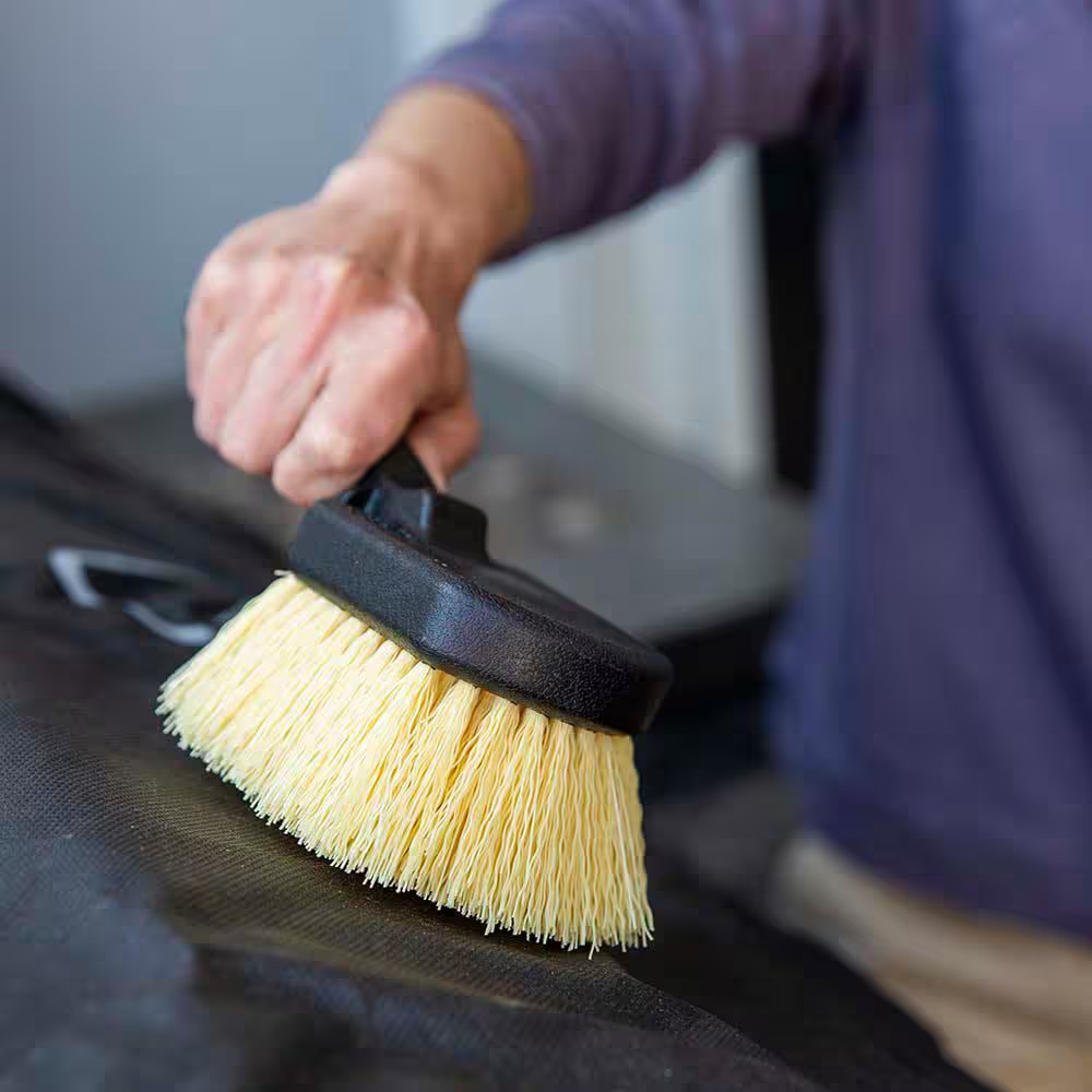 8 In. Short Handle Stiff Bristle Scrub Brush