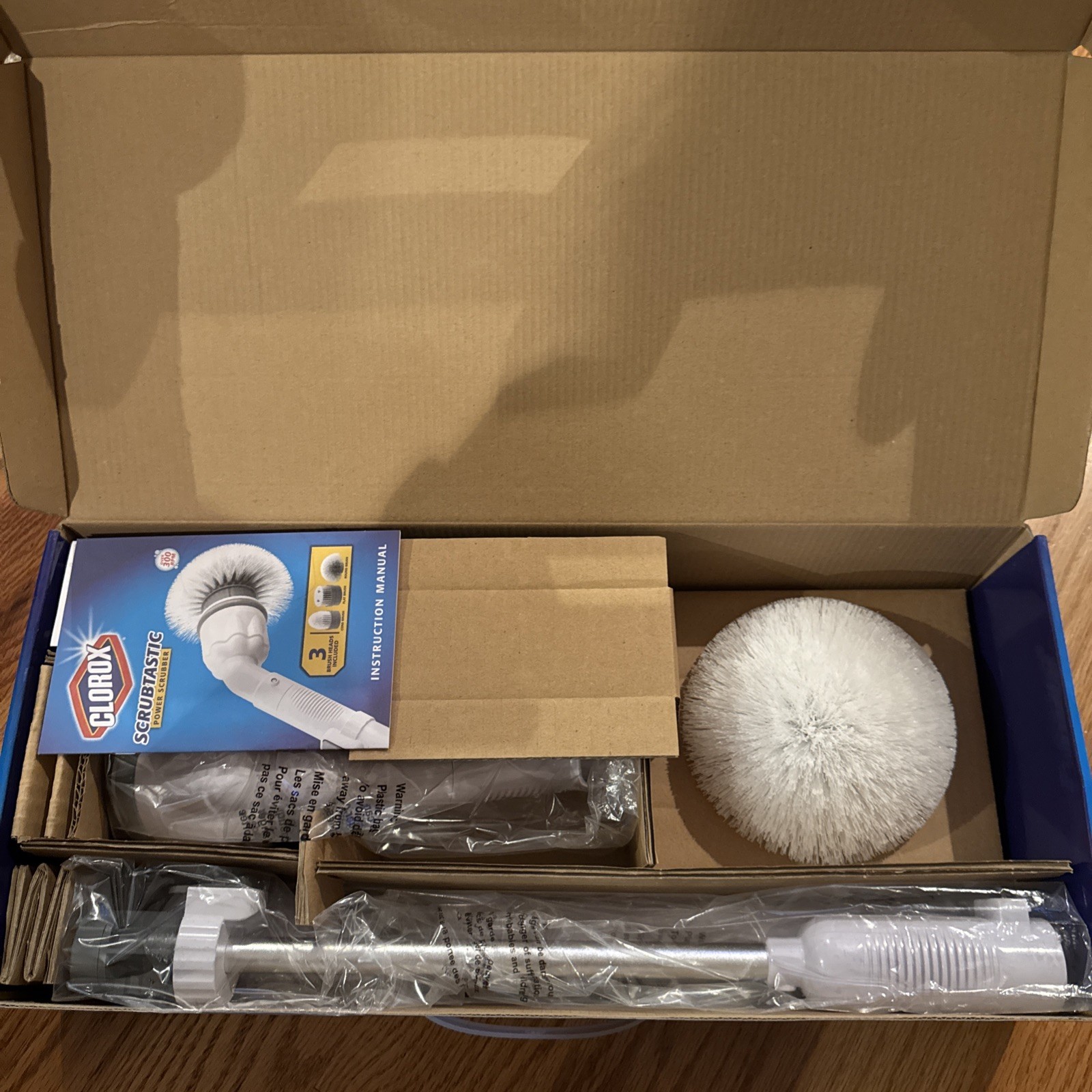 NEW- Clorox Scrubtastic Power Scrubber 3 Brush Heads Rechargeable Extends To 39″