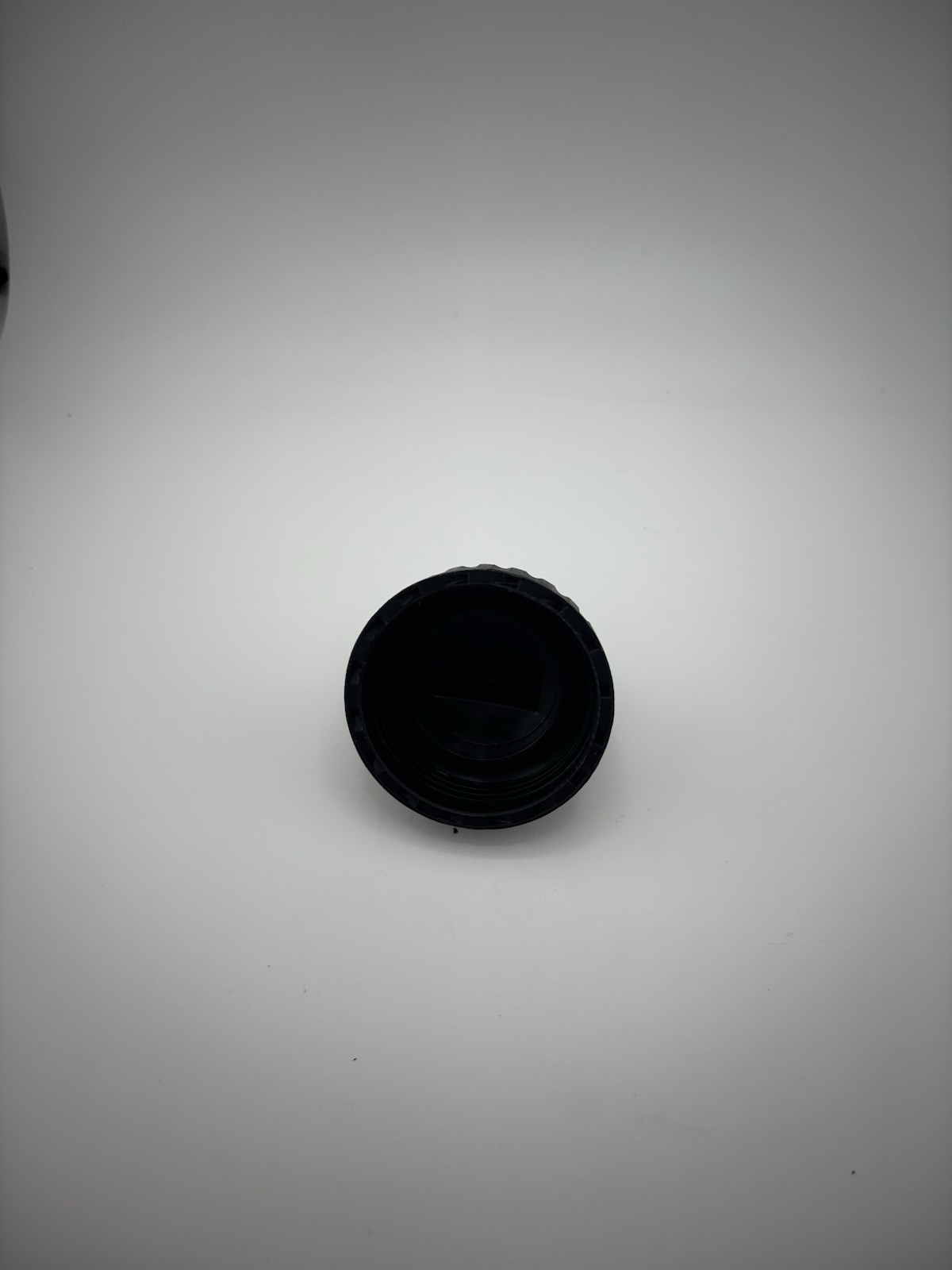 Drain cap CRAFTSMAN CMXEVBE17590 9 Gallon 4.25 Peak HP Wet/Dry Vac