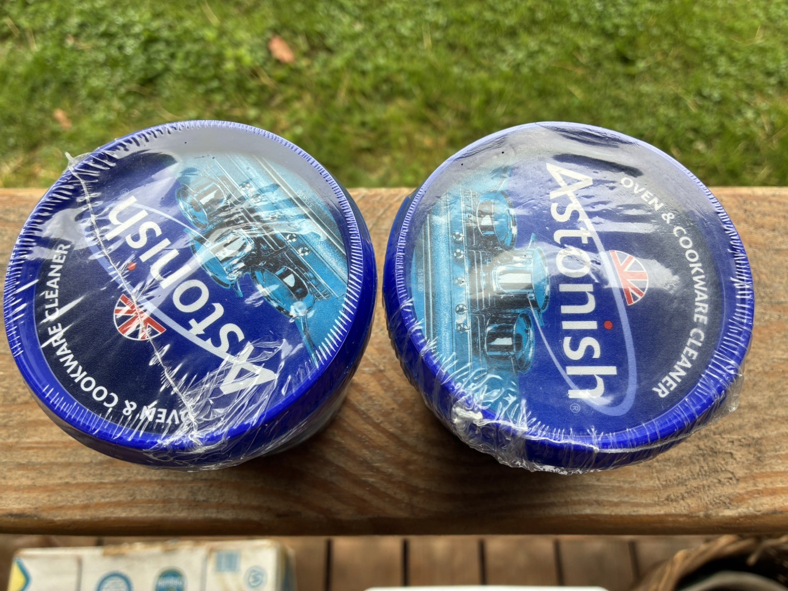 (2) ASTONISH Oven & Cookware Cleaner 17 oz. Jars~New–Free Ship