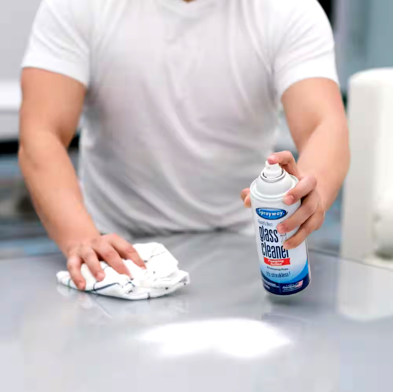 Sprayway World’s Best Ammonia-Free Glass Cleaner With Clean Fresh Scent – 23 oz.