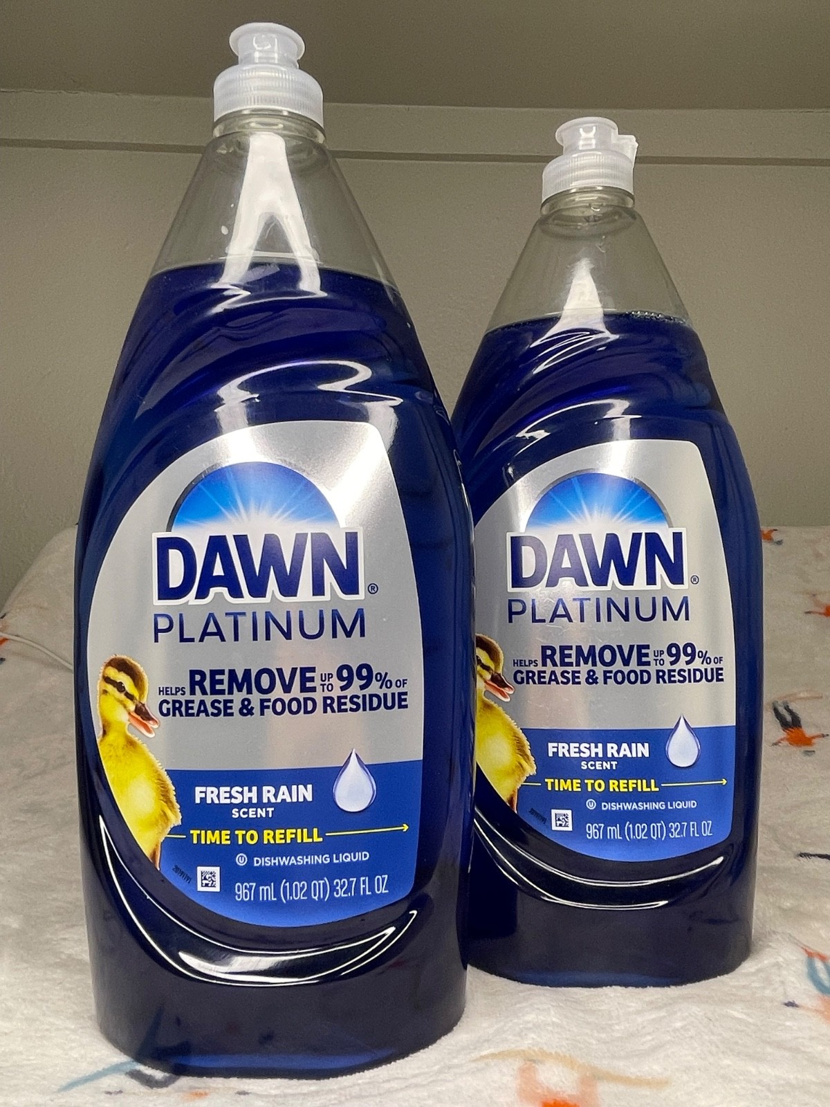 (4-PIECE) Dawn Platinum Liquid Dish Soap, 32.7 fl oz x 2 • Fresh Rain Scent •
