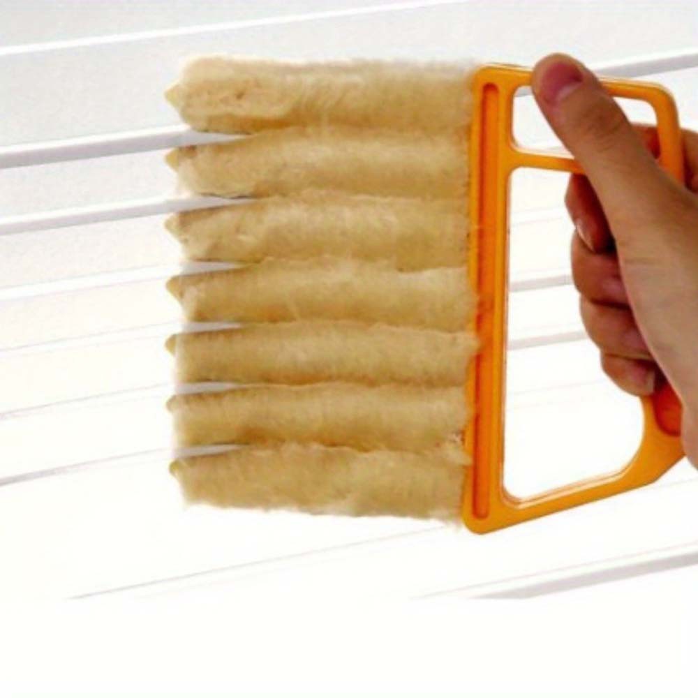 Easy-Grip Blind Cleansing Brush, slim fits various blinds & gap dust clearance