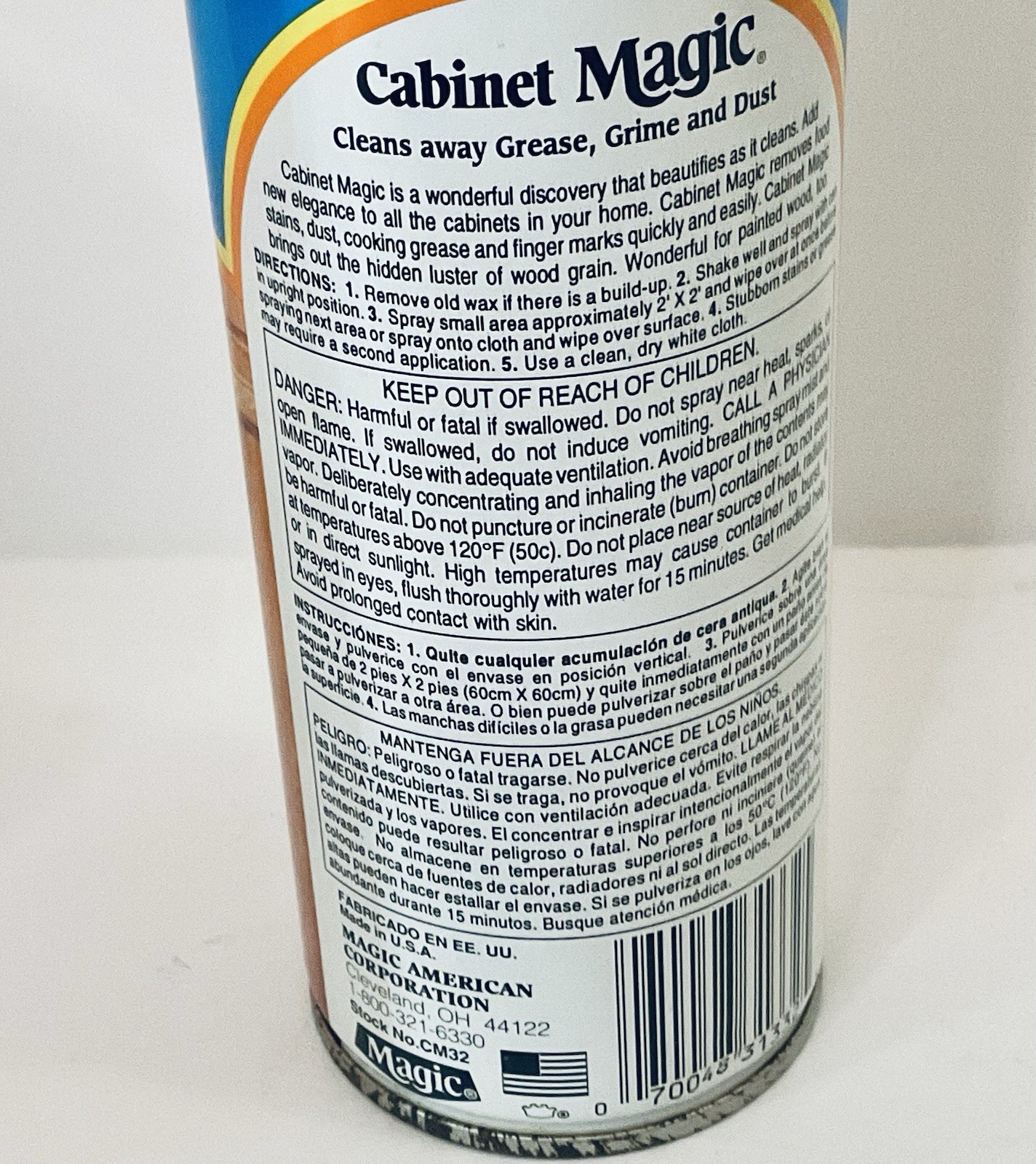 (2) MAGIC CABINET MAGIC CLEANS BEAUTIFIES RENEWS WOOD CABINETS 13 OZ